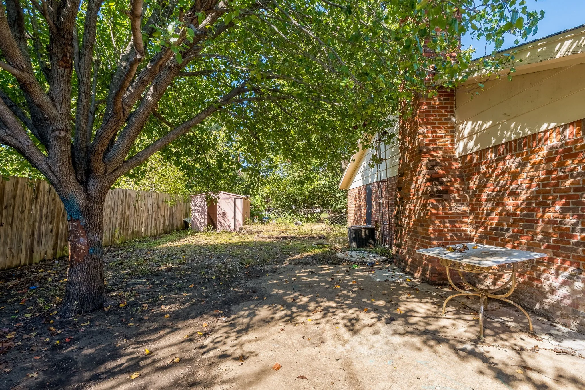 Single Family Residence For Rent in Tarrant County , 4629 Fawn Drive, Fort Worth, Texas 76132, 4 Bedroom, 2 Bathroom, 6 Garage spaces, 2,417 Sqft, built in 1959, mls#21404577, Real Estate Agent in Fort Worth, Homes For Rent in Tarrant county, Homes For Rent in Fort Worth, Realtor in Fort Worth Texas, Real Estate Brokerage Independent Realty Texas, Luminita Cordes Realtor