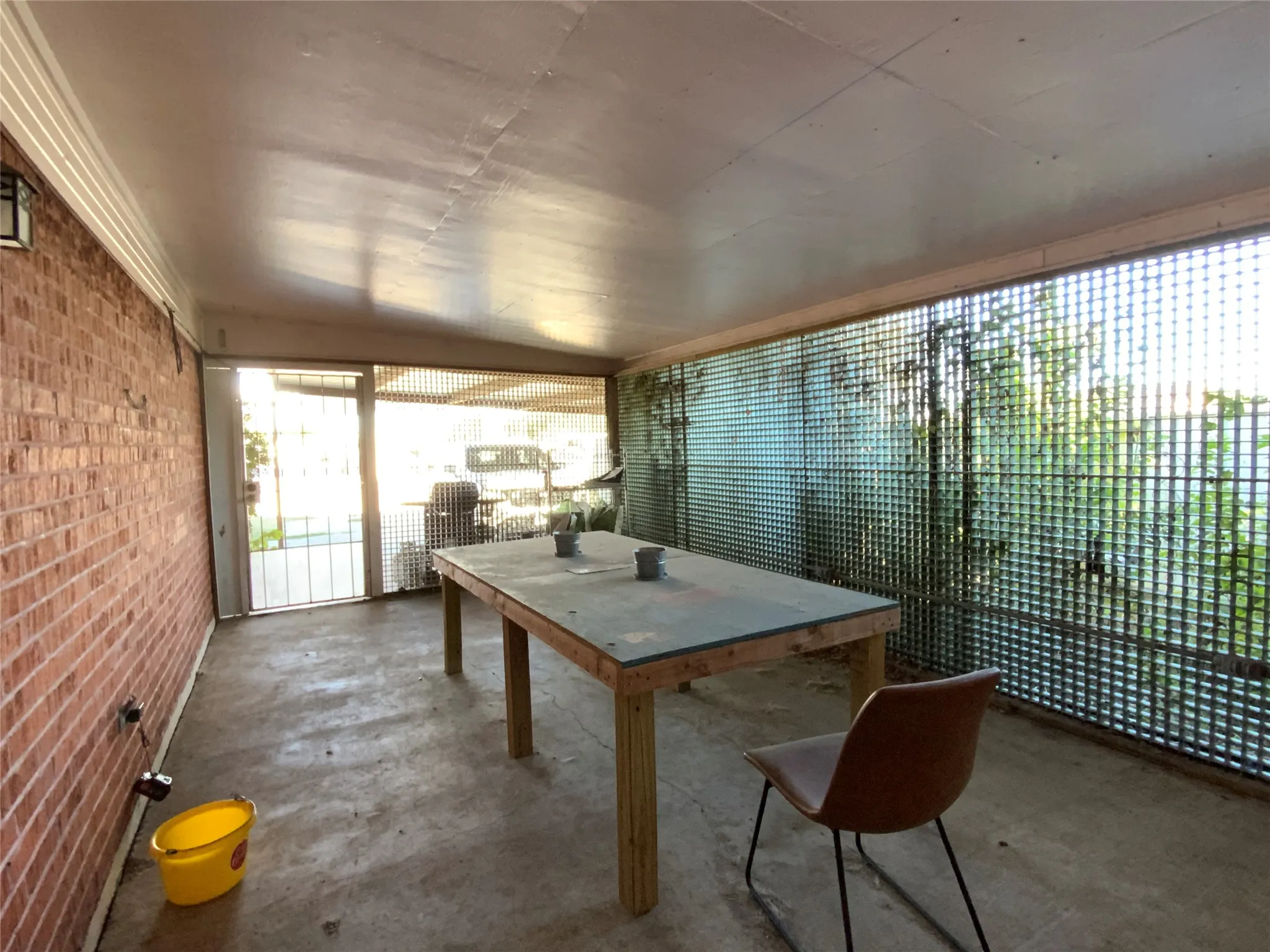 Single Family Residence For Sale in Comanche County , 105 N Cole Street, Comanche, Texas 76442, 2 Bedroom, 2 Bathroom, Garage spaces, 1,176 Sqft, built in 1972, mls#21405078, Real Estate Agent in Comanche, Homes For Sale in Comanche county, Homes For Sale in Comanche, Realtor in Comanche Texas, Real Estate Brokerage Independent Realty Texas, Luminita Cordes Realtor