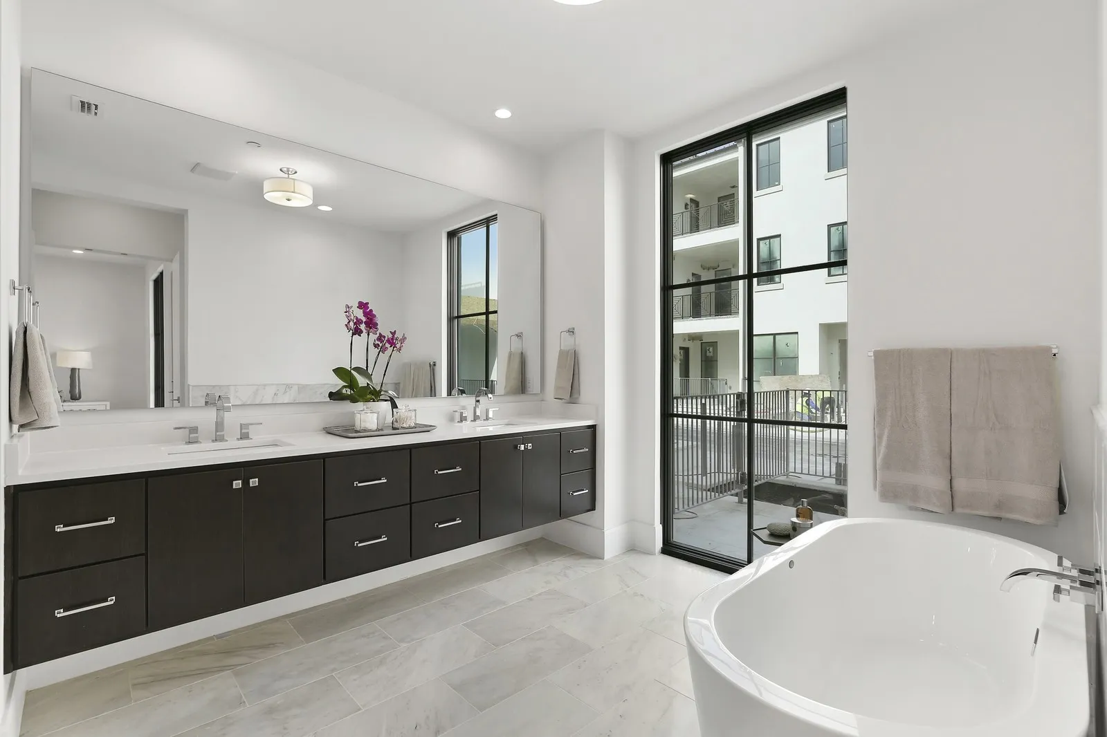 Condominium For Rent in Denton County , 5270 Town And Country Boulevard 133, Frisco, Texas 75034, 2 Bedroom, 3 Bathroom, 2 Garage spaces, 2,223 Sqft, built in 2020, mls#21405220, Real Estate Agent in Frisco, Homes For Rent in Denton county, Homes For Rent in Frisco, Realtor in Frisco Texas, Real Estate Brokerage Independent Realty Texas, Luminita Cordes Realtor