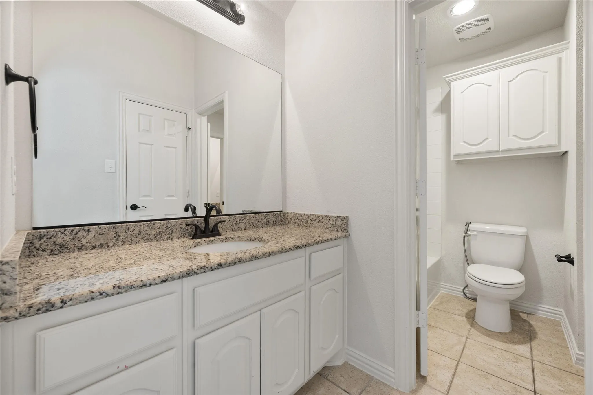 Single Family Residence For Sale in Ellis County , 1840 Cotton Creek Trail, Midlothian, Texas 76065, 5 Bedroom, 4 Bathroom, 3 Garage spaces, 4,339 Sqft, built in 2014, mls#21405217, Real Estate Agent in Midlothian, Homes For Sale in Ellis county, Homes For Sale in Midlothian, Realtor in Midlothian Texas, Real Estate Brokerage Independent Realty Texas, Luminita Cordes Realtor