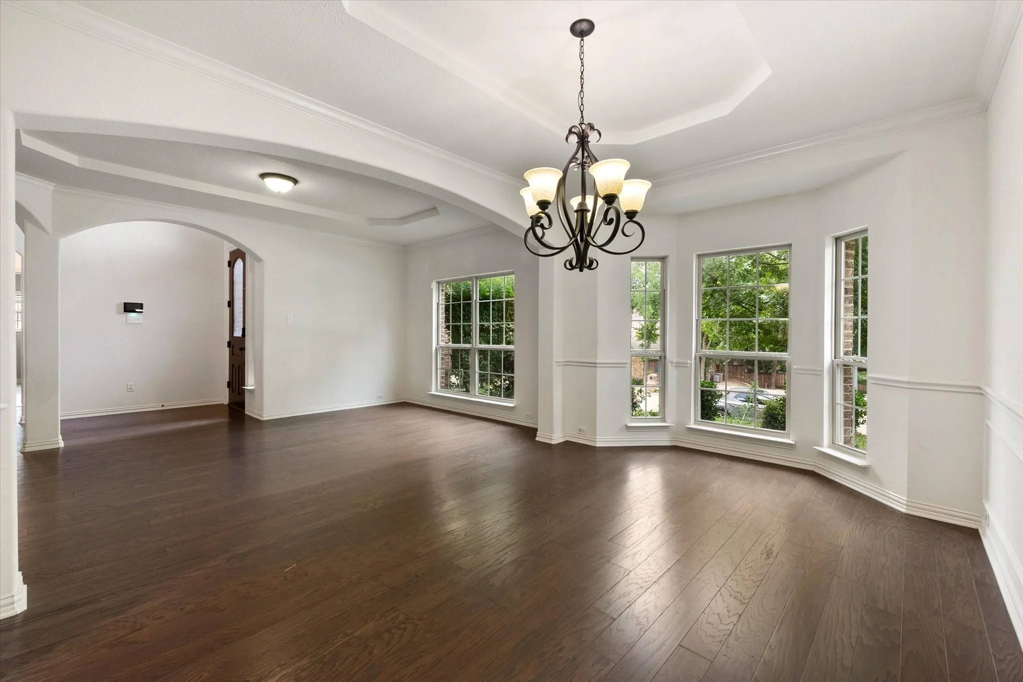 Single Family Residence For Sale in Ellis County , 1840 Cotton Creek Trail, Midlothian, Texas 76065, 5 Bedroom, 4 Bathroom, 3 Garage spaces, 4,339 Sqft, built in 2014, mls#21405217, Real Estate Agent in Midlothian, Homes For Sale in Ellis county, Homes For Sale in Midlothian, Realtor in Midlothian Texas, Real Estate Brokerage Independent Realty Texas, Luminita Cordes Realtor