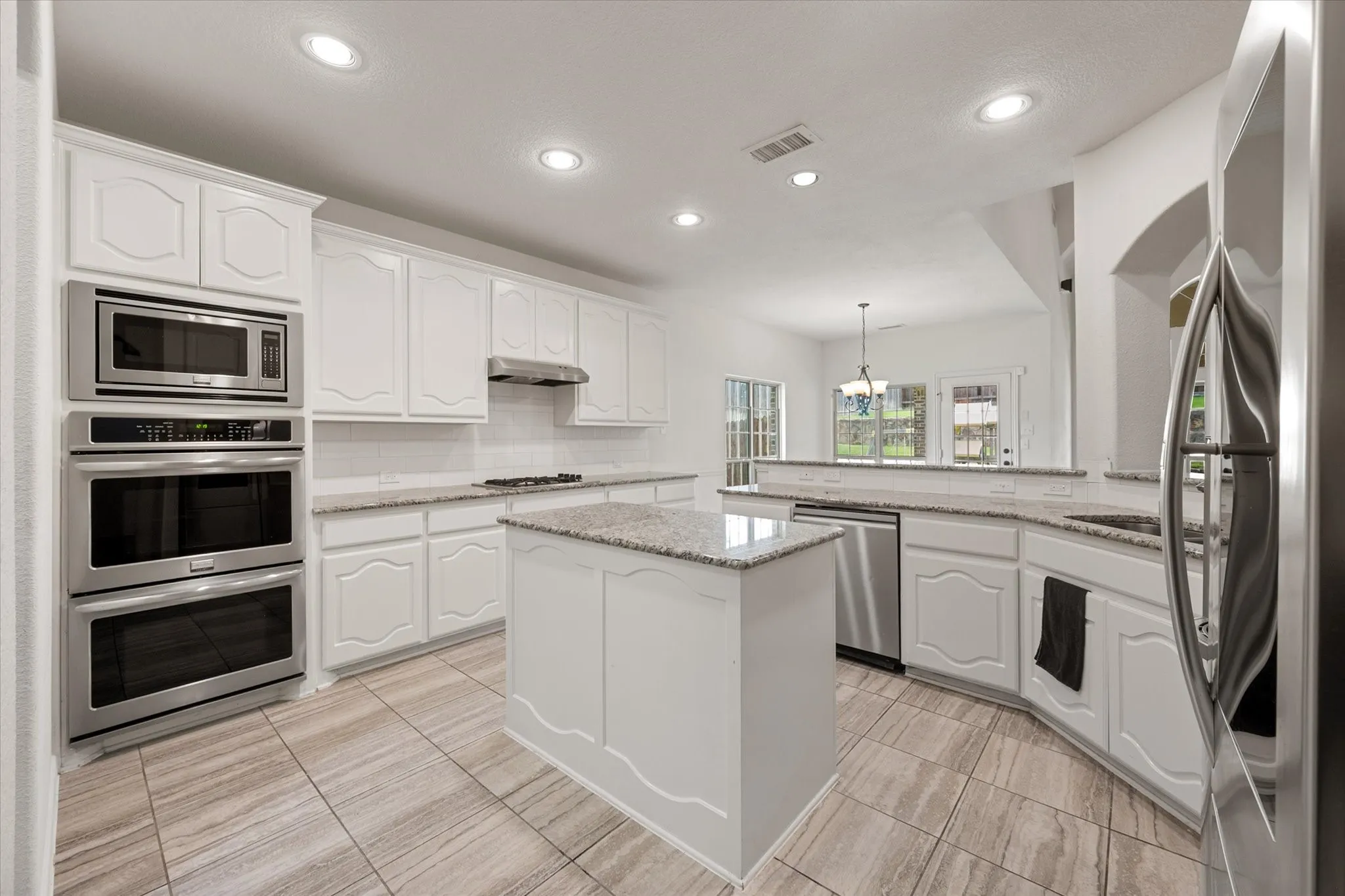 Single Family Residence For Sale in Ellis County , 1840 Cotton Creek Trail, Midlothian, Texas 76065, 5 Bedroom, 4 Bathroom, 3 Garage spaces, 4,339 Sqft, built in 2014, mls#21405217, Real Estate Agent in Midlothian, Homes For Sale in Ellis county, Homes For Sale in Midlothian, Realtor in Midlothian Texas, Real Estate Brokerage Independent Realty Texas, Luminita Cordes Realtor
