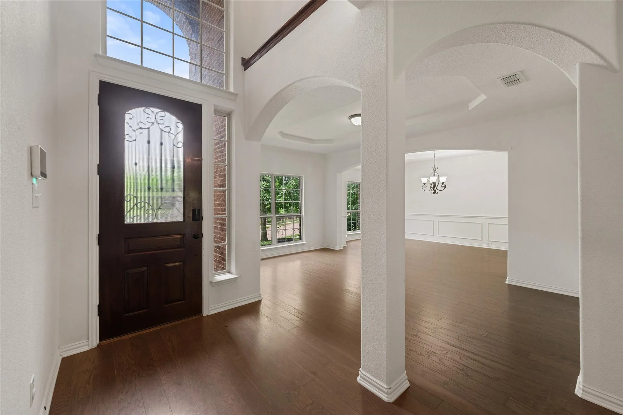 Single Family Residence For Sale in Ellis County , 1840 Cotton Creek Trail, Midlothian, Texas 76065, 5 Bedroom, 4 Bathroom, 3 Garage spaces, 4,339 Sqft, built in 2014, mls#21405217, Real Estate Agent in Midlothian, Homes For Sale in Ellis county, Homes For Sale in Midlothian, Realtor in Midlothian Texas, Real Estate Brokerage Independent Realty Texas, Luminita Cordes Realtor