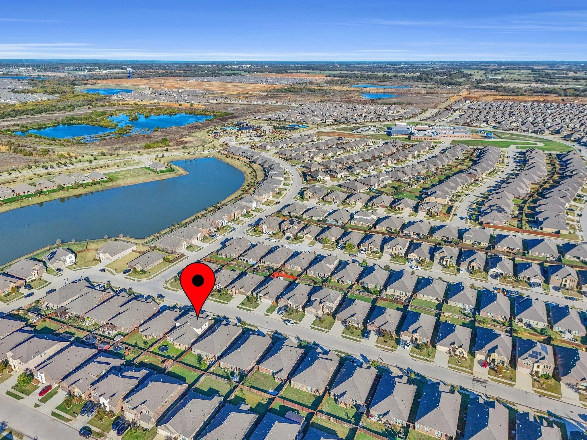Single Family Residence For Sale in Denton County , 10808 Blaze Street, Aubrey, Texas 76227, 4 Bedroom, 3 Bathroom, 2 Garage spaces, 2,771 Sqft, built in 2018, mls#21405271, Real Estate Agent in Aubrey, Homes For Sale in Denton county, Homes For Sale in Aubrey, Realtor in Aubrey Texas, Real Estate Brokerage Independent Realty Texas, Luminita Cordes Realtor