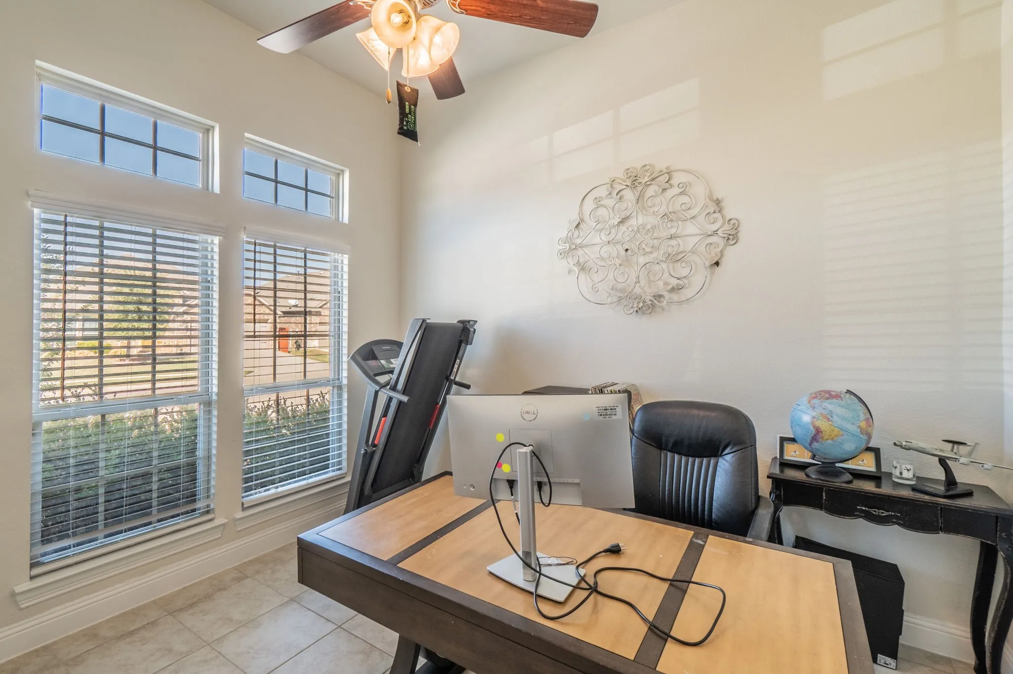 Single Family Residence For Sale in Denton County , 10808 Blaze Street, Aubrey, Texas 76227, 4 Bedroom, 3 Bathroom, 2 Garage spaces, 2,771 Sqft, built in 2018, mls#21405271, Real Estate Agent in Aubrey, Homes For Sale in Denton county, Homes For Sale in Aubrey, Realtor in Aubrey Texas, Real Estate Brokerage Independent Realty Texas, Luminita Cordes Realtor