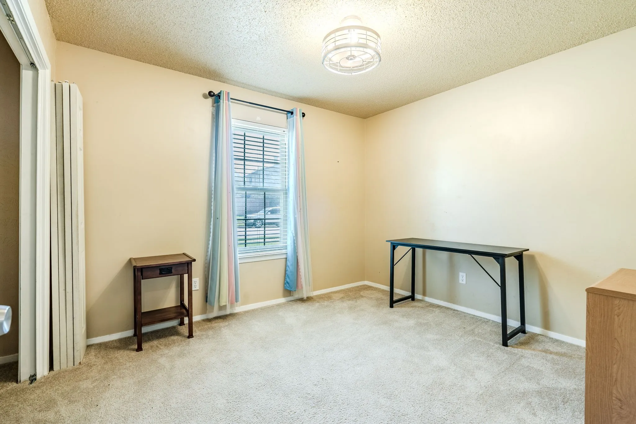 Single Family Residence For Sale in Tarrant County , 6941 Bennington Drive, Watauga, Texas 76148, 3 Bedroom, 2 Bathroom, 4 Garage spaces, 1,330 Sqft, built in 1976, mls#21404562, Real Estate Agent in Watauga, Homes For Sale in Tarrant county, Homes For Sale in Watauga, Realtor in Watauga Texas, Real Estate Brokerage Independent Realty Texas, Luminita Cordes Realtor