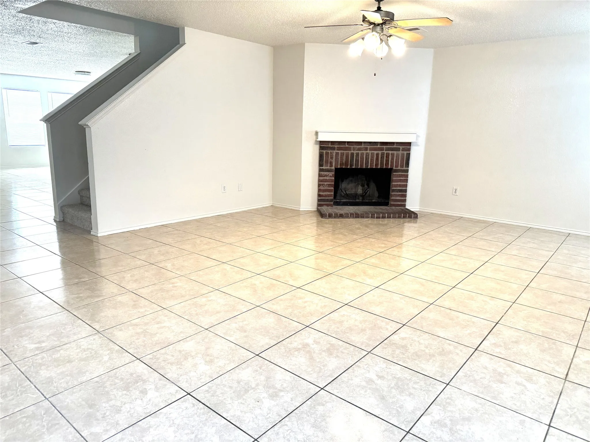 Single Family Residence For Sale in Tarrant County , 8769 Polo Drive, Fort Worth, Texas 76123, 4 Bedroom, 3 Bathroom, 2 Garage spaces, 2,860 Sqft, built in 2000, mls#21405173, Real Estate Agent in Fort Worth, Homes For Sale in Tarrant county, Homes For Sale in Fort Worth, Realtor in Fort Worth Texas, Real Estate Brokerage Independent Realty Texas, Luminita Cordes Realtor