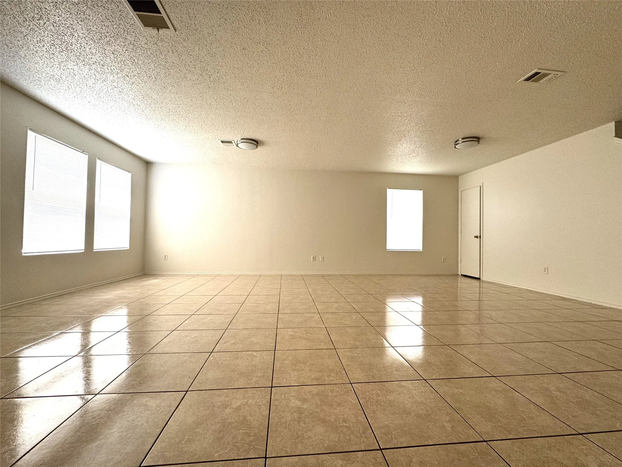 Single Family Residence For Sale in Tarrant County , 8769 Polo Drive, Fort Worth, Texas 76123, 4 Bedroom, 3 Bathroom, 2 Garage spaces, 2,860 Sqft, built in 2000, mls#21405173, Real Estate Agent in Fort Worth, Homes For Sale in Tarrant county, Homes For Sale in Fort Worth, Realtor in Fort Worth Texas, Real Estate Brokerage Independent Realty Texas, Luminita Cordes Realtor