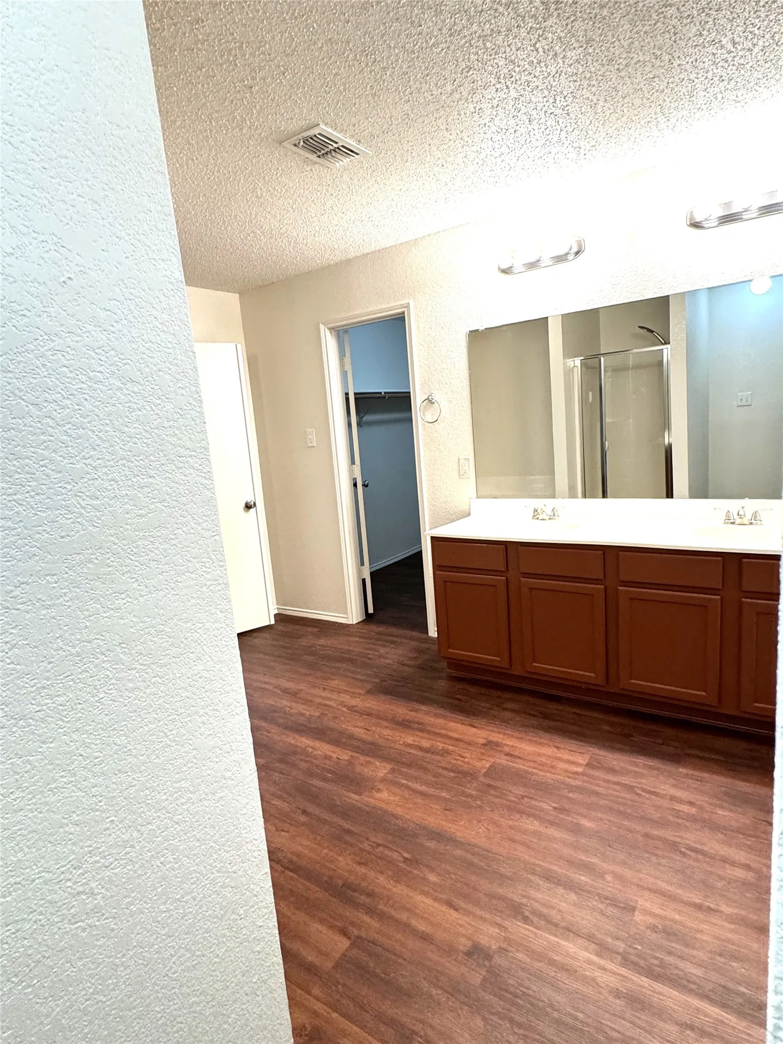 Single Family Residence For Sale in Tarrant County , 8737 Garden Springs Drive, Fort Worth, Texas 76123, 5 Bedroom, 3 Bathroom, 2 Garage spaces, 3,536 Sqft, built in 2000, mls#21405157, Real Estate Agent in Fort Worth, Homes For Sale in Tarrant county, Homes For Sale in Fort Worth, Realtor in Fort Worth Texas, Real Estate Brokerage Independent Realty Texas, Luminita Cordes Realtor