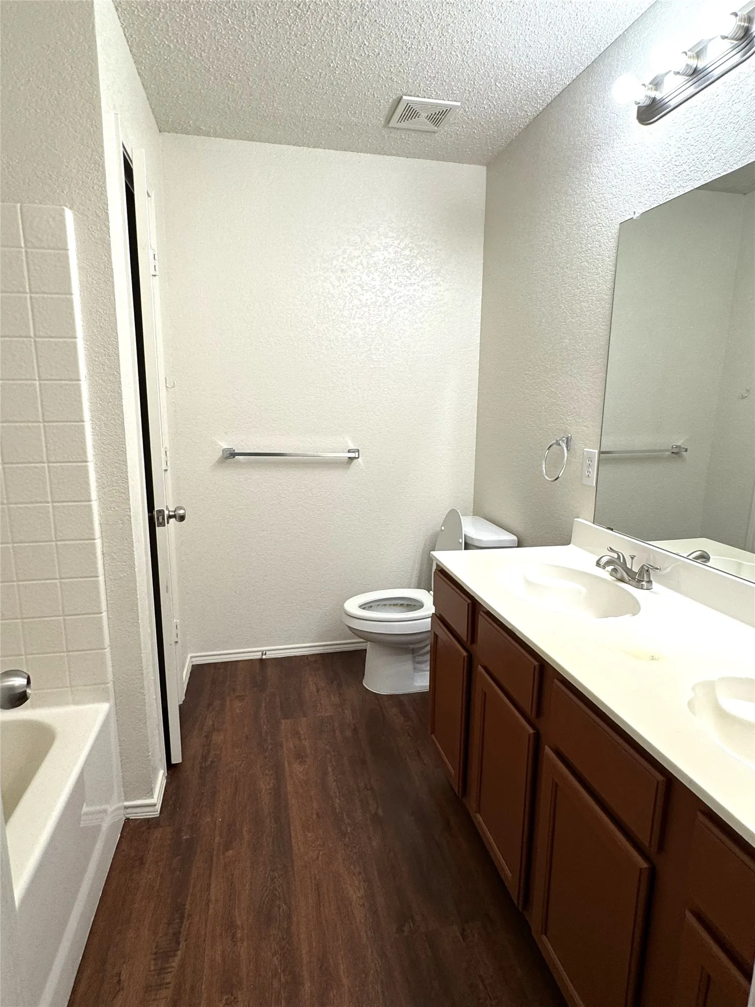 Single Family Residence For Sale in Tarrant County , 8737 Garden Springs Drive, Fort Worth, Texas 76123, 5 Bedroom, 3 Bathroom, 2 Garage spaces, 3,536 Sqft, built in 2000, mls#21405157, Real Estate Agent in Fort Worth, Homes For Sale in Tarrant county, Homes For Sale in Fort Worth, Realtor in Fort Worth Texas, Real Estate Brokerage Independent Realty Texas, Luminita Cordes Realtor