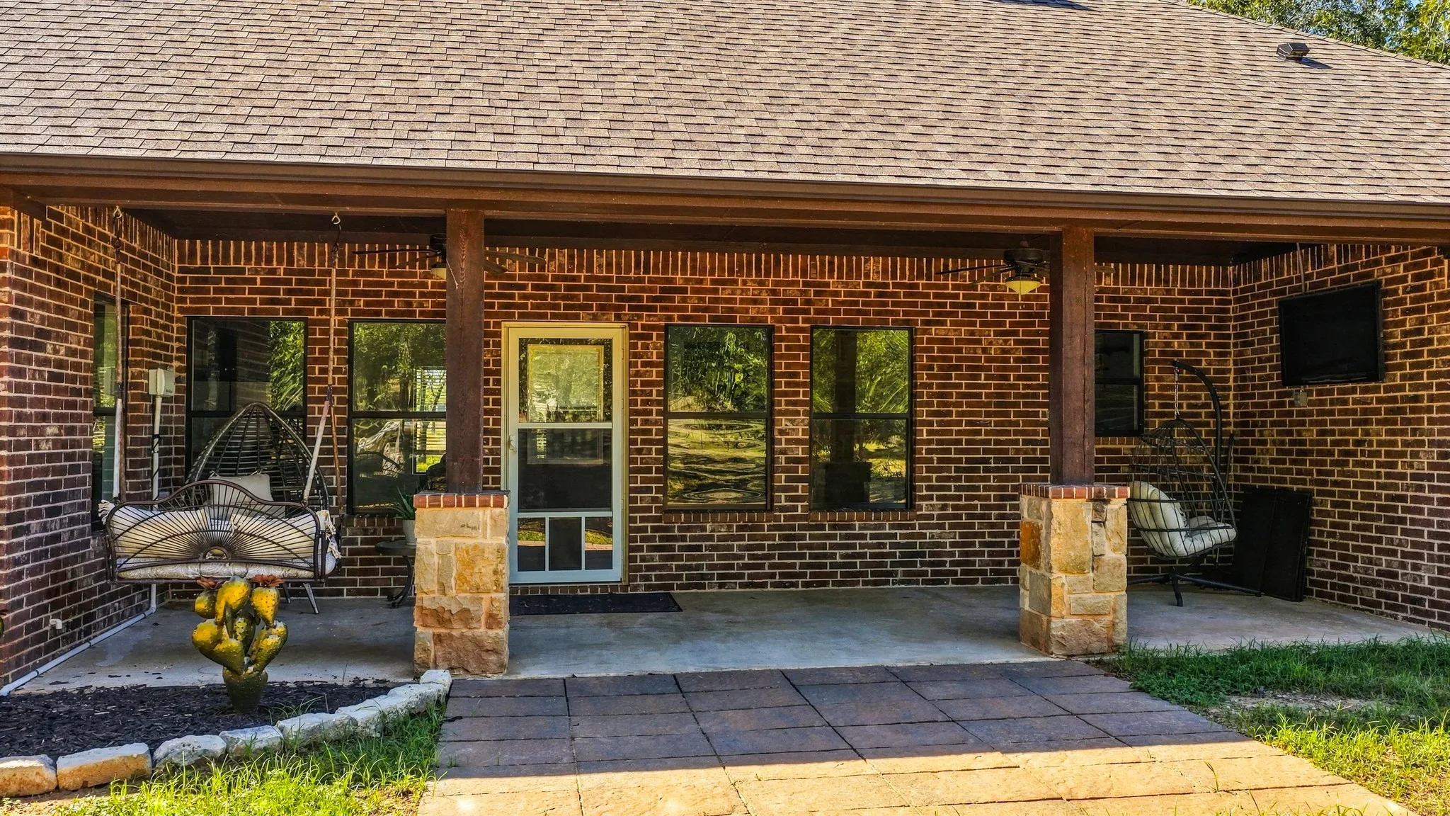 Single Family Residence For Sale in Wise County , 1389 County Road 3591, Paradise, Texas 76073, 4 Bedroom, 3 Bathroom, 1 Garage spaces, 2,507 Sqft, built in 2017, mls#21404392, Real Estate Agent in Paradise, Homes For Sale in Wise county, Homes For Sale in Paradise, Realtor in Paradise Texas, Real Estate Brokerage Independent Realty Texas, Luminita Cordes Realtor