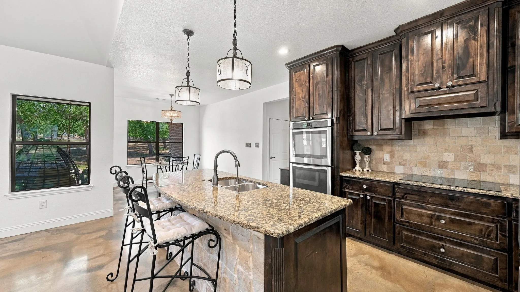 Single Family Residence For Sale in Wise County , 1389 County Road 3591, Paradise, Texas 76073, 4 Bedroom, 3 Bathroom, 1 Garage spaces, 2,507 Sqft, built in 2017, mls#21404392, Real Estate Agent in Paradise, Homes For Sale in Wise county, Homes For Sale in Paradise, Realtor in Paradise Texas, Real Estate Brokerage Independent Realty Texas, Luminita Cordes Realtor