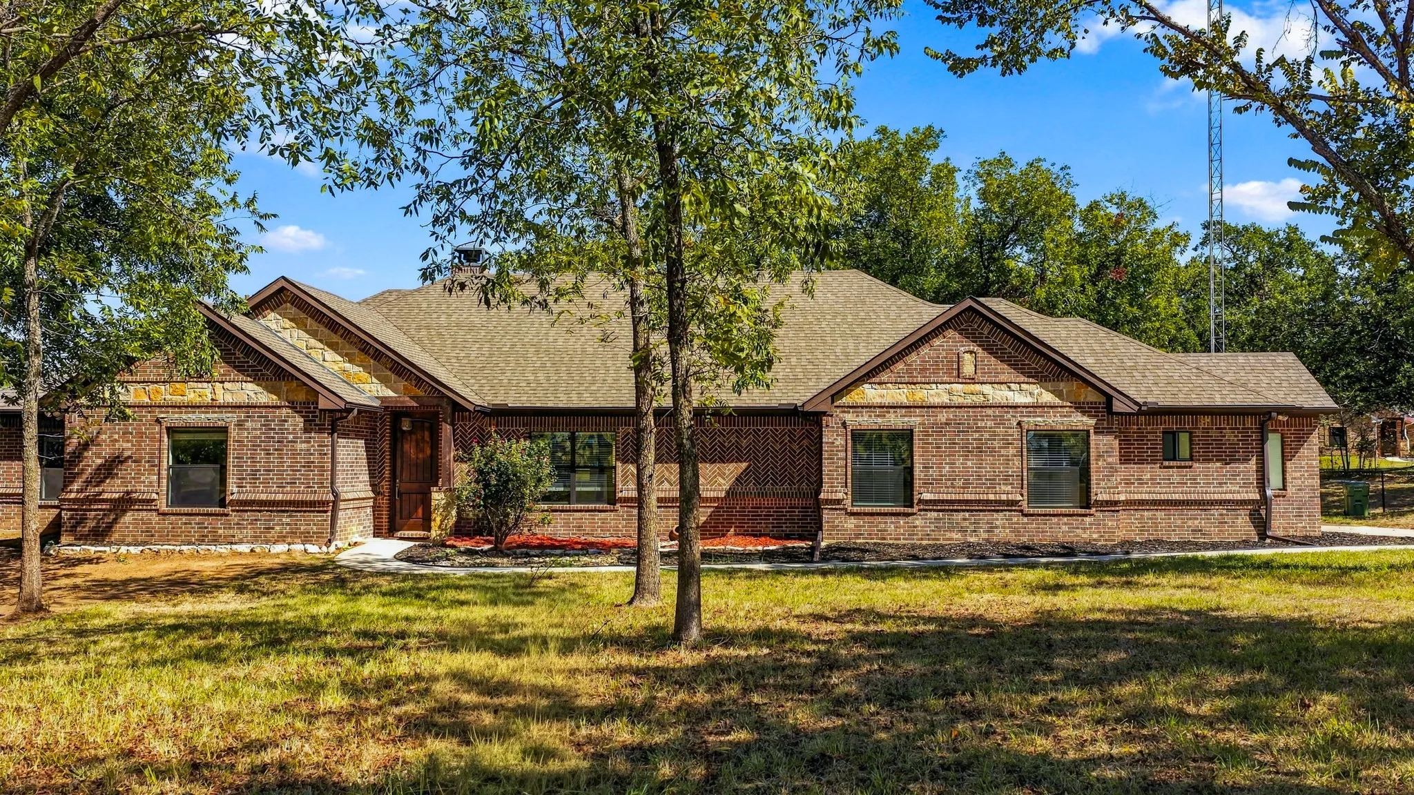 Single Family Residence For Sale in Wise County , 1389 County Road 3591, Paradise, Texas 76073, 4 Bedroom, 3 Bathroom, 1 Garage spaces, 2,507 Sqft, built in 2017, mls#21404392, Real Estate Agent in Paradise, Homes For Sale in Wise county, Homes For Sale in Paradise, Realtor in Paradise Texas, Real Estate Brokerage Independent Realty Texas, Luminita Cordes Realtor