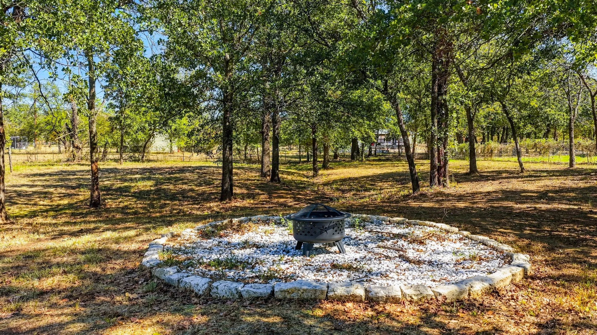 Single Family Residence For Sale in Wise County , 1389 County Road 3591, Paradise, Texas 76073, 4 Bedroom, 3 Bathroom, 1 Garage spaces, 2,507 Sqft, built in 2017, mls#21404392, Real Estate Agent in Paradise, Homes For Sale in Wise county, Homes For Sale in Paradise, Realtor in Paradise Texas, Real Estate Brokerage Independent Realty Texas, Luminita Cordes Realtor
