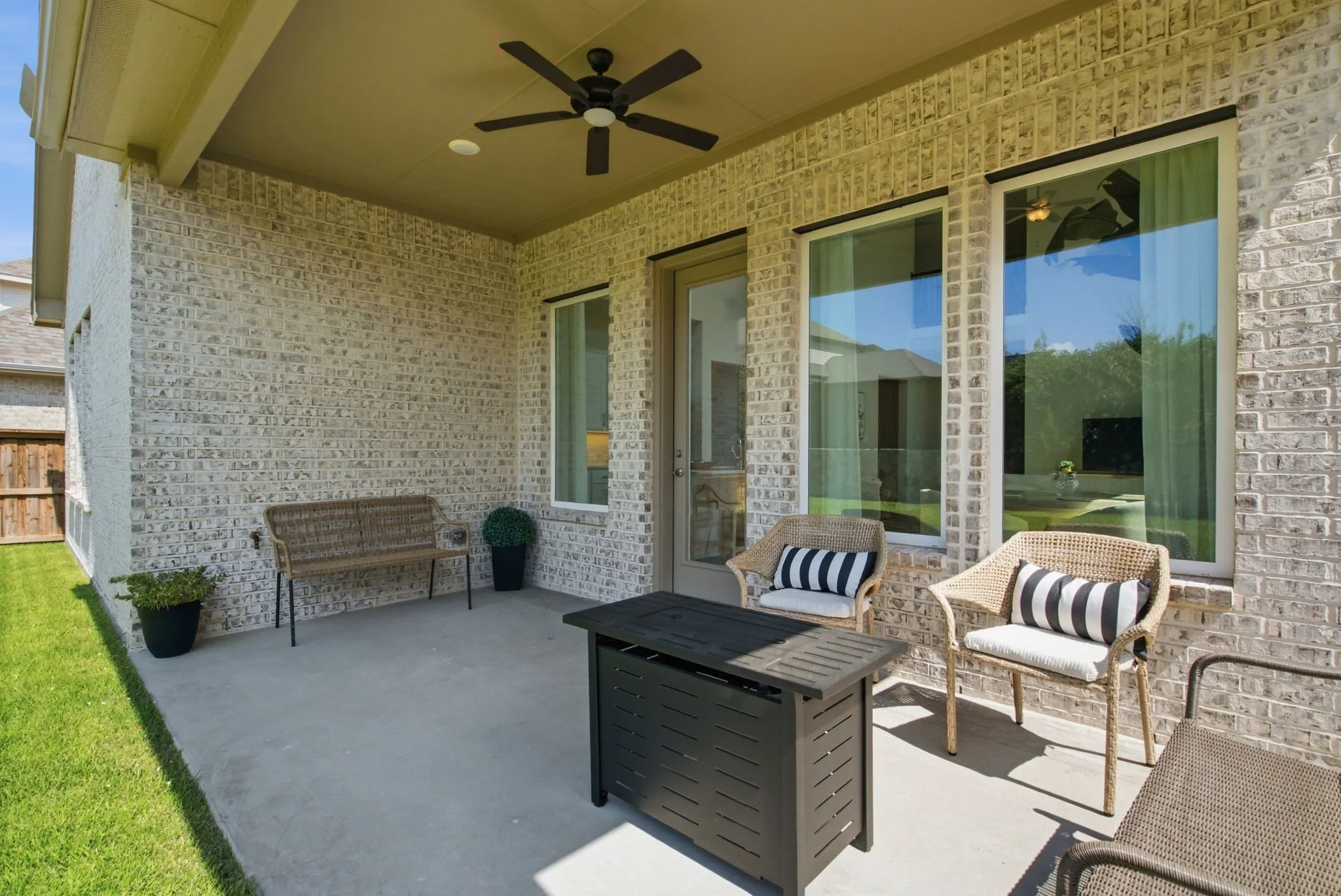 Single Family Residence For Sale in Parker County , 13705 Green Hook Road, Fort Worth, Texas 76008, 4 Bedroom, 3 Bathroom, 2 Garage spaces, 2,799 Sqft, built in 2025, mls#21402011, Real Estate Agent in Fort Worth, Homes For Sale in Parker county, Homes For Sale in Fort Worth, Realtor in Fort Worth Texas, Real Estate Brokerage Independent Realty Texas, Luminita Cordes Realtor