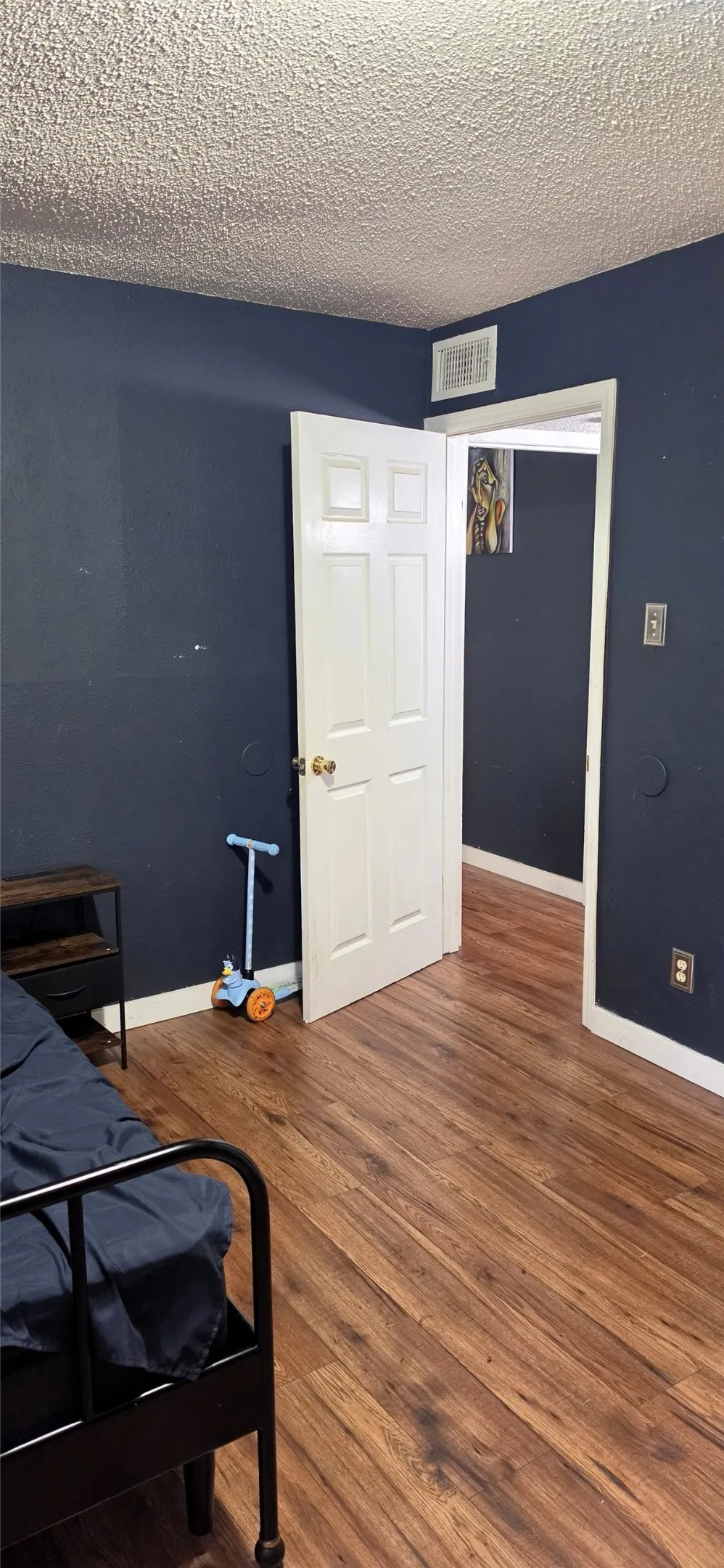 Condominium For Sale in Dallas County , 3620 Parkridge Drive 111, Dallas, Texas 75234, 2 Bedroom, 2 Bathroom, Garage spaces, 980 Sqft, built in 1982, mls#21405324, Real Estate Agent in Dallas, Homes For Sale in Dallas county, Homes For Sale in Dallas, Realtor in Dallas Texas, Real Estate Brokerage Independent Realty Texas, Luminita Cordes Realtor