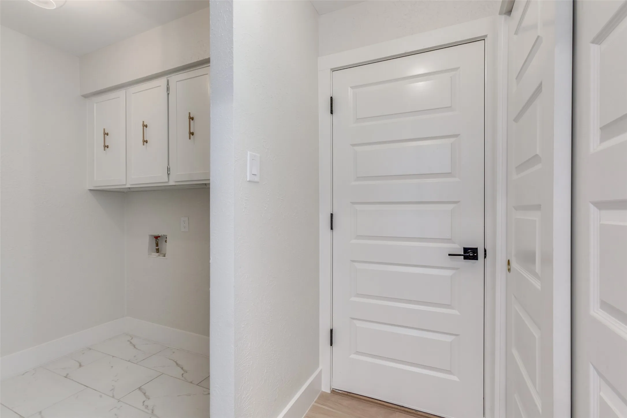 Single Family Residence For Rent in Dallas County , 416 Bedford Drive, Richardson, Texas 75080, 3 Bedroom, 2 Bathroom, 2 Garage spaces, 1,712 Sqft, built in 1973, mls#21405327, Real Estate Agent in Richardson, Homes For Rent in Dallas county, Homes For Rent in Richardson, Realtor in Richardson Texas, Real Estate Brokerage Independent Realty Texas, Luminita Cordes Realtor