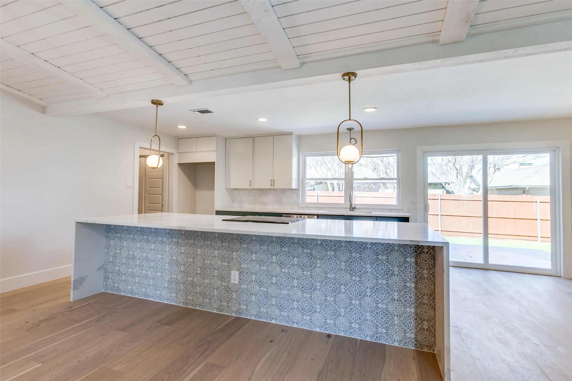 Single Family Residence For Rent in Dallas County , 416 Bedford Drive, Richardson, Texas 75080, 3 Bedroom, 2 Bathroom, 2 Garage spaces, 1,712 Sqft, built in 1973, mls#21405327, Real Estate Agent in Richardson, Homes For Rent in Dallas county, Homes For Rent in Richardson, Realtor in Richardson Texas, Real Estate Brokerage Independent Realty Texas, Luminita Cordes Realtor
