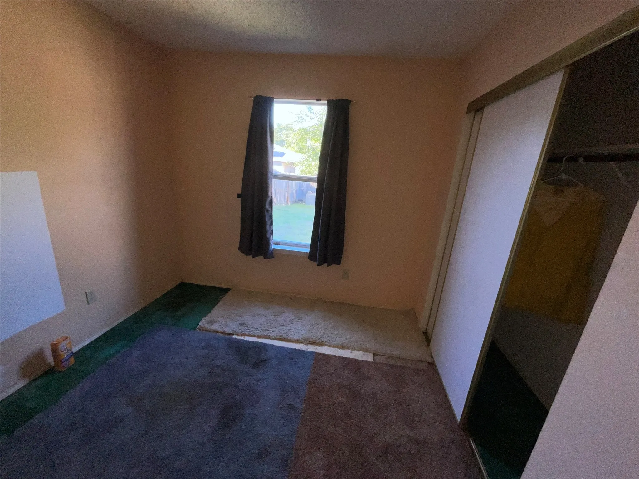 Single Family Residence For Sale in Tarrant County , 2508 Stagecoach Street, Fort Worth, Texas 76133, 3 Bedroom, 2 Bathroom, 1 Garage spaces, 1,016 Sqft, built in 1991, mls#21404589, Real Estate Agent in Fort Worth, Homes For Sale in Tarrant county, Homes For Sale in Fort Worth, Realtor in Fort Worth Texas, Real Estate Brokerage Independent Realty Texas, Luminita Cordes Realtor
