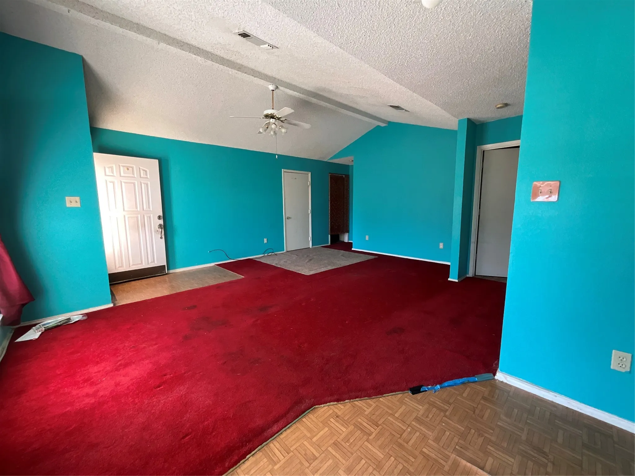 Single Family Residence For Sale in Tarrant County , 2508 Stagecoach Street, Fort Worth, Texas 76133, 3 Bedroom, 2 Bathroom, 1 Garage spaces, 1,016 Sqft, built in 1991, mls#21404589, Real Estate Agent in Fort Worth, Homes For Sale in Tarrant county, Homes For Sale in Fort Worth, Realtor in Fort Worth Texas, Real Estate Brokerage Independent Realty Texas, Luminita Cordes Realtor