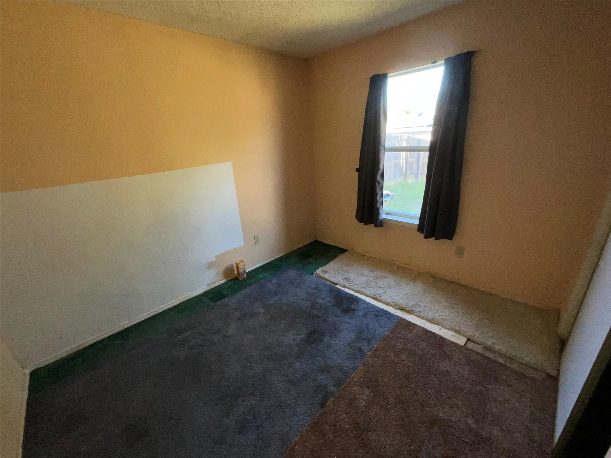 Single Family Residence For Sale in Tarrant County , 2508 Stagecoach Street, Fort Worth, Texas 76133, 3 Bedroom, 2 Bathroom, 1 Garage spaces, 1,016 Sqft, built in 1991, mls#21404589, Real Estate Agent in Fort Worth, Homes For Sale in Tarrant county, Homes For Sale in Fort Worth, Realtor in Fort Worth Texas, Real Estate Brokerage Independent Realty Texas, Luminita Cordes Realtor