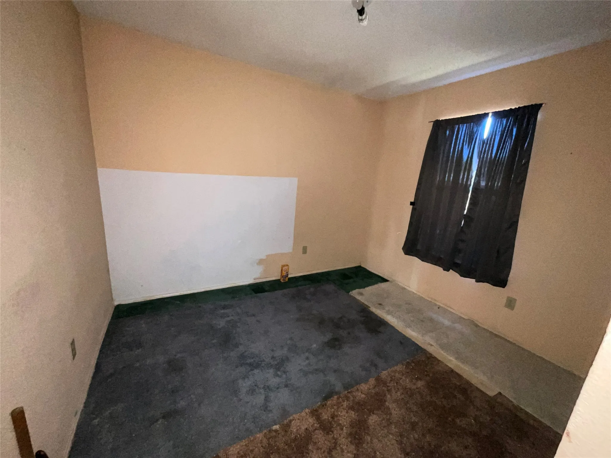 Single Family Residence For Sale in Tarrant County , 2508 Stagecoach Street, Fort Worth, Texas 76133, 3 Bedroom, 2 Bathroom, 1 Garage spaces, 1,016 Sqft, built in 1991, mls#21404589, Real Estate Agent in Fort Worth, Homes For Sale in Tarrant county, Homes For Sale in Fort Worth, Realtor in Fort Worth Texas, Real Estate Brokerage Independent Realty Texas, Luminita Cordes Realtor