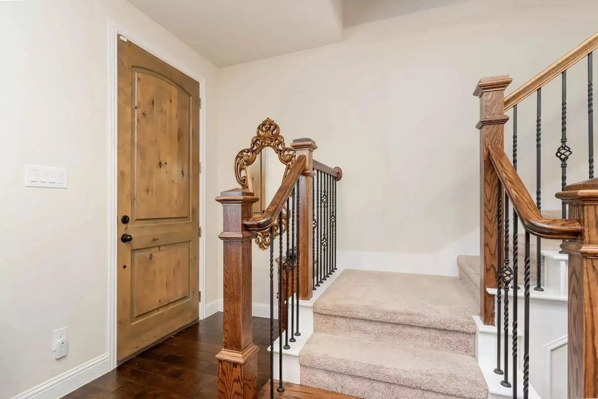 Townhouse For Rent in Denton County , 4654C Rhett Lane, Carrollton, Texas 75010, 3 Bedroom, 3 Bathroom, 2 Garage spaces, 1,689 Sqft, built in 2015, mls#21405333, Real Estate Agent in Carrollton, Homes For Rent in Denton county, Homes For Rent in Carrollton, Realtor in Carrollton Texas, Real Estate Brokerage Independent Realty Texas, Luminita Cordes Realtor