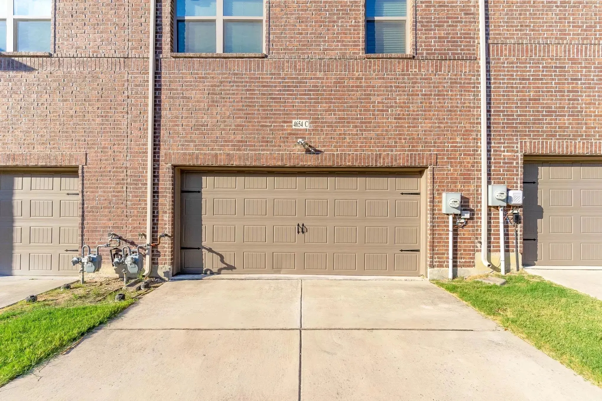 Townhouse For Rent in Denton County , 4654C Rhett Lane, Carrollton, Texas 75010, 3 Bedroom, 3 Bathroom, 2 Garage spaces, 1,689 Sqft, built in 2015, mls#21405333, Real Estate Agent in Carrollton, Homes For Rent in Denton county, Homes For Rent in Carrollton, Realtor in Carrollton Texas, Real Estate Brokerage Independent Realty Texas, Luminita Cordes Realtor