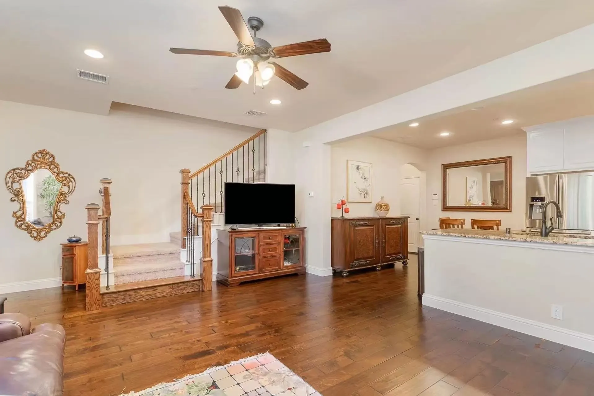 Townhouse For Rent in Denton County , 4654C Rhett Lane, Carrollton, Texas 75010, 3 Bedroom, 3 Bathroom, 2 Garage spaces, 1,689 Sqft, built in 2015, mls#21405333, Real Estate Agent in Carrollton, Homes For Rent in Denton county, Homes For Rent in Carrollton, Realtor in Carrollton Texas, Real Estate Brokerage Independent Realty Texas, Luminita Cordes Realtor