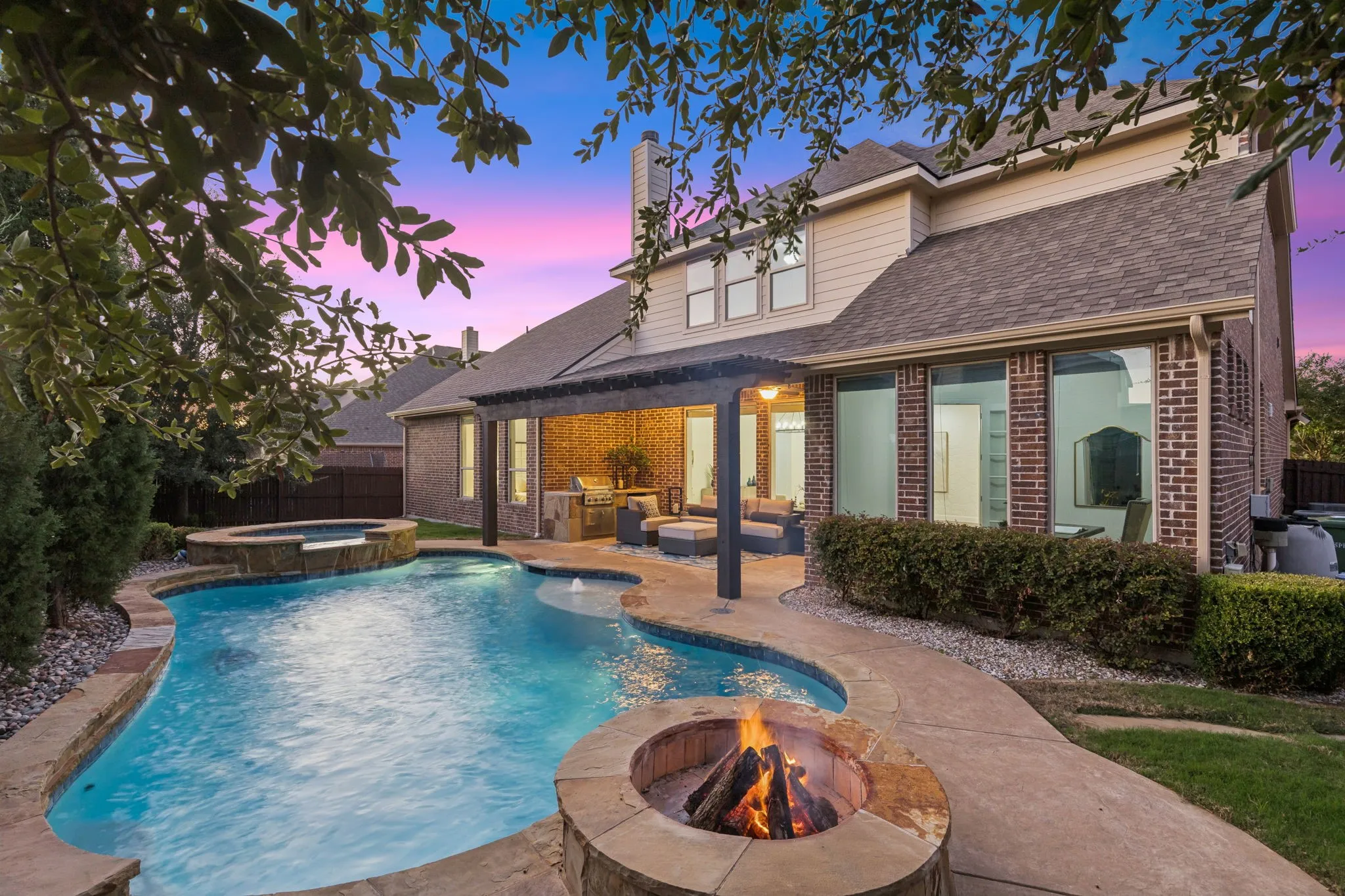 Single Family Residence For Sale in Collin County , 2140 Arbol Way, Prosper, Texas 75078, 5 Bedroom, 5 Bathroom, 3 Garage spaces, 4,319 Sqft, built in 2015, mls#21404911, Real Estate Agent in Prosper, Homes For Sale in Collin county, Homes For Sale in Prosper, Realtor in Prosper Texas, Real Estate Brokerage Independent Realty Texas, Luminita Cordes Realtor
