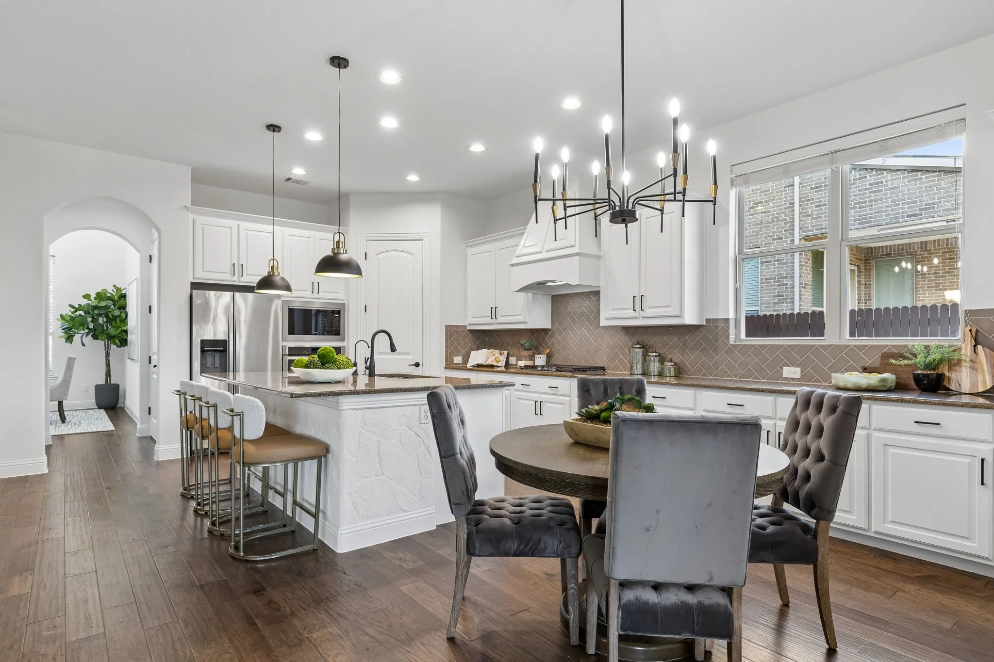 Single Family Residence For Sale in Collin County , 2140 Arbol Way, Prosper, Texas 75078, 5 Bedroom, 5 Bathroom, 3 Garage spaces, 4,319 Sqft, built in 2015, mls#21404911, Real Estate Agent in Prosper, Homes For Sale in Collin county, Homes For Sale in Prosper, Realtor in Prosper Texas, Real Estate Brokerage Independent Realty Texas, Luminita Cordes Realtor