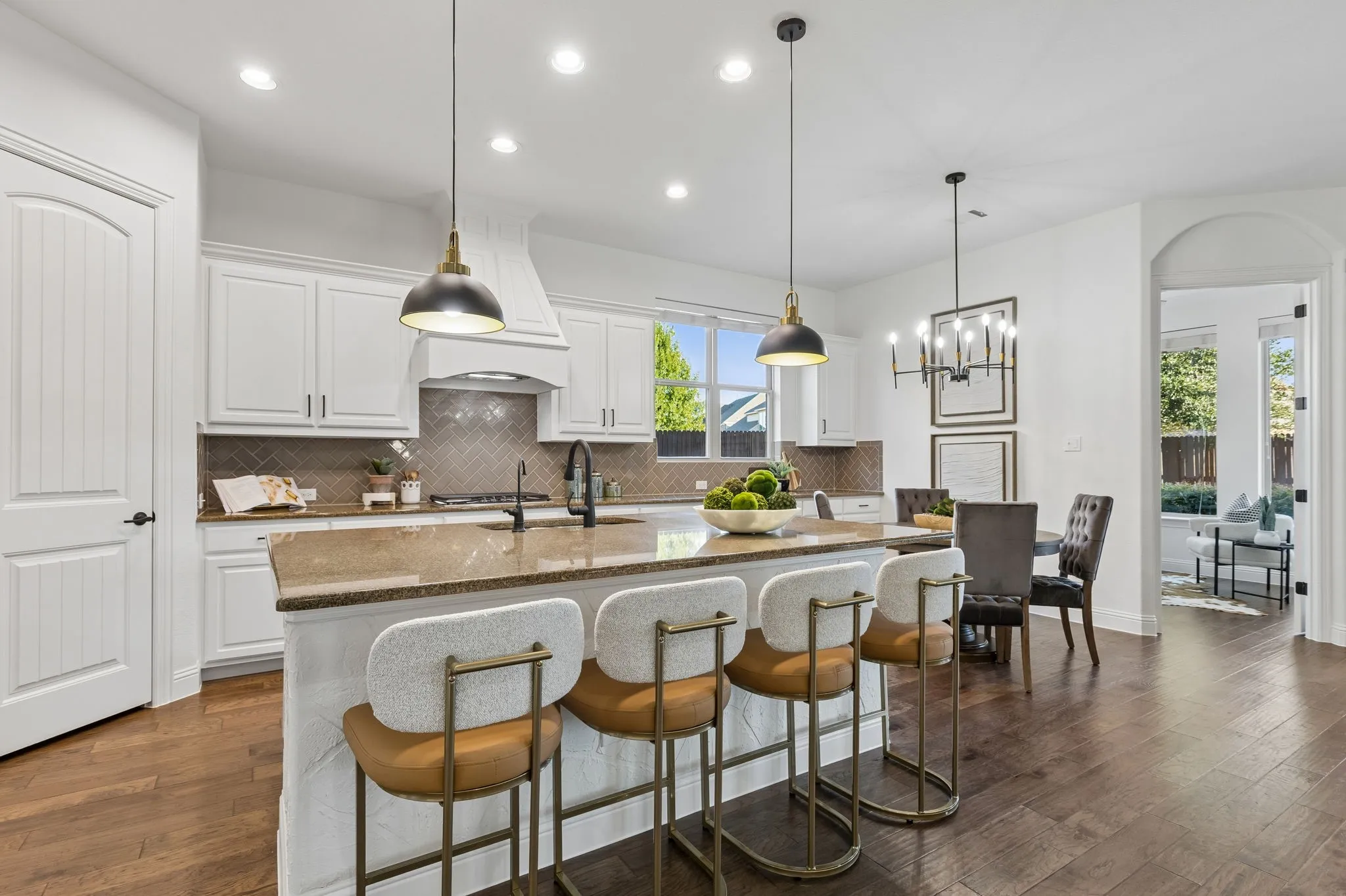 Single Family Residence For Sale in Collin County , 2140 Arbol Way, Prosper, Texas 75078, 5 Bedroom, 5 Bathroom, 3 Garage spaces, 4,319 Sqft, built in 2015, mls#21404911, Real Estate Agent in Prosper, Homes For Sale in Collin county, Homes For Sale in Prosper, Realtor in Prosper Texas, Real Estate Brokerage Independent Realty Texas, Luminita Cordes Realtor