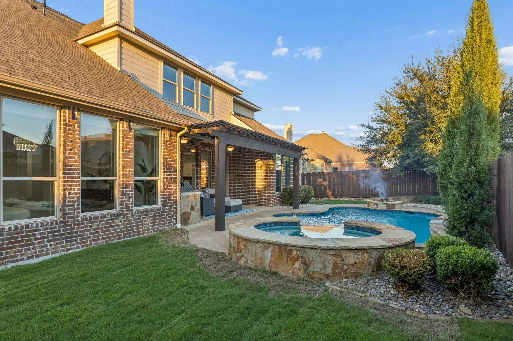 Single Family Residence For Sale in Collin County , 2140 Arbol Way, Prosper, Texas 75078, 5 Bedroom, 5 Bathroom, 3 Garage spaces, 4,319 Sqft, built in 2015, mls#21404911, Real Estate Agent in Prosper, Homes For Sale in Collin county, Homes For Sale in Prosper, Realtor in Prosper Texas, Real Estate Brokerage Independent Realty Texas, Luminita Cordes Realtor