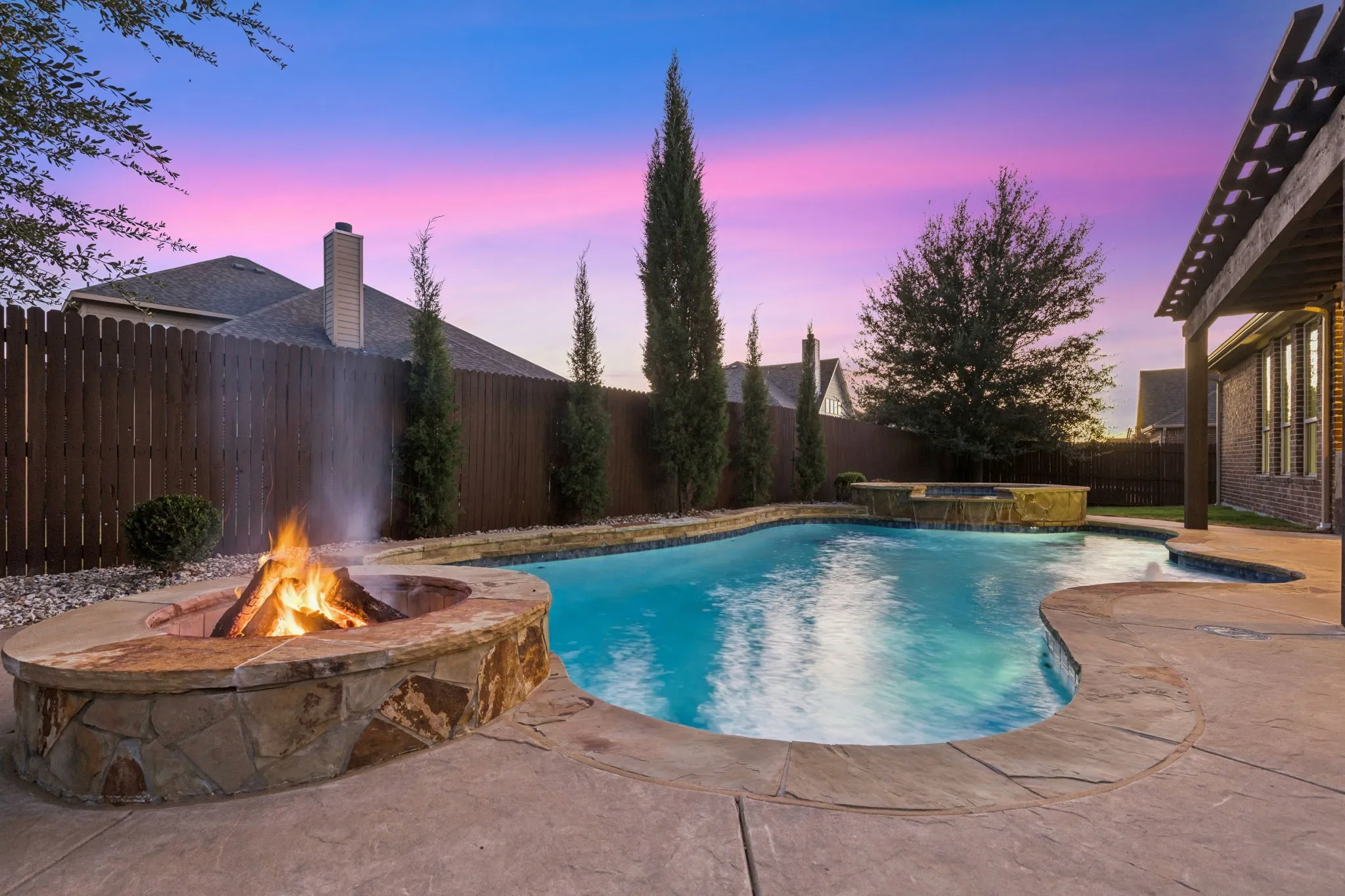 Single Family Residence For Sale in Collin County , 2140 Arbol Way, Prosper, Texas 75078, 5 Bedroom, 5 Bathroom, 3 Garage spaces, 4,319 Sqft, built in 2015, mls#21404911, Real Estate Agent in Prosper, Homes For Sale in Collin county, Homes For Sale in Prosper, Realtor in Prosper Texas, Real Estate Brokerage Independent Realty Texas, Luminita Cordes Realtor