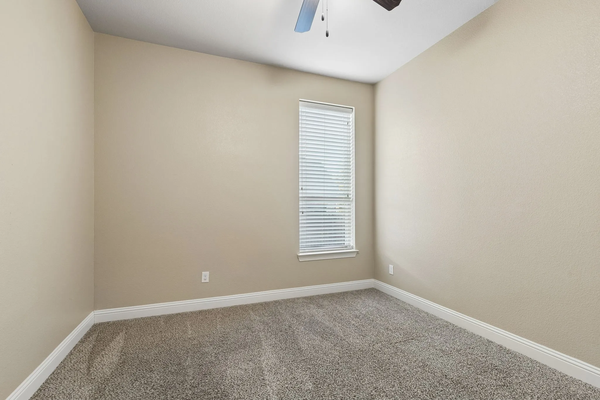 Single Family Residence For Sale in Collin County , 2140 Arbol Way, Prosper, Texas 75078, 5 Bedroom, 5 Bathroom, 3 Garage spaces, 4,319 Sqft, built in 2015, mls#21404911, Real Estate Agent in Prosper, Homes For Sale in Collin county, Homes For Sale in Prosper, Realtor in Prosper Texas, Real Estate Brokerage Independent Realty Texas, Luminita Cordes Realtor