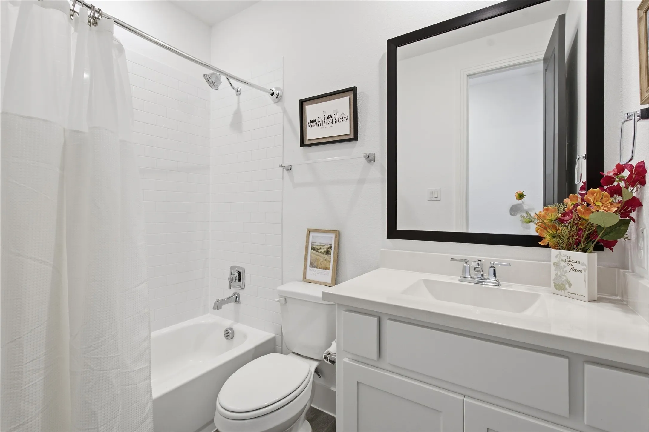 Single Family Residence For Sale in Collin County , 2721 Saltwood Court, Celina, Texas 75009, 4 Bedroom, 3 Bathroom, 2 Garage spaces, 2,269 Sqft, built in 2022, mls#21405244, Real Estate Agent in Celina, Homes For Sale in Collin county, Homes For Sale in Celina, Realtor in Celina Texas, Real Estate Brokerage Independent Realty Texas, Luminita Cordes Realtor