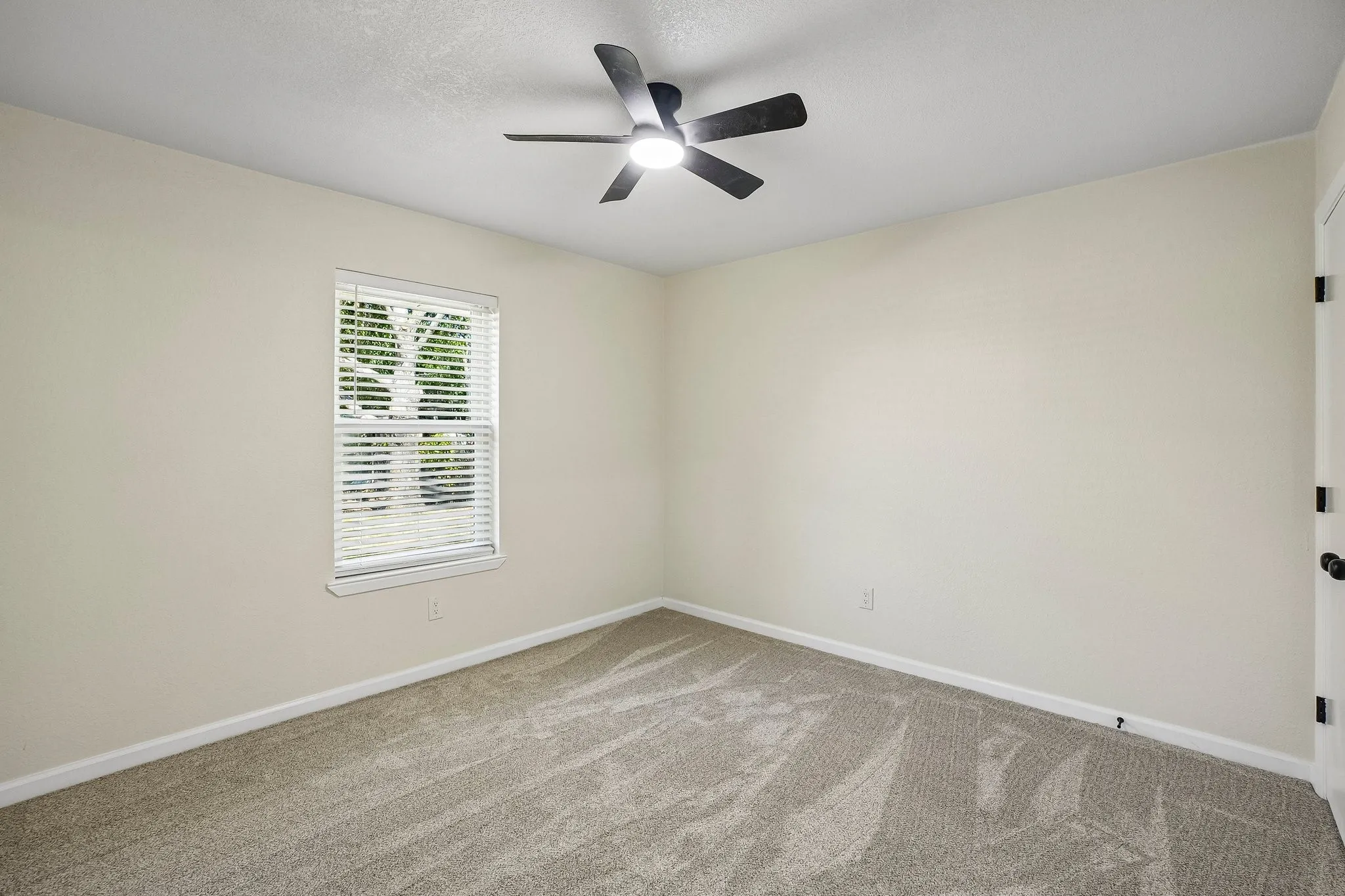 back bedroom (3)