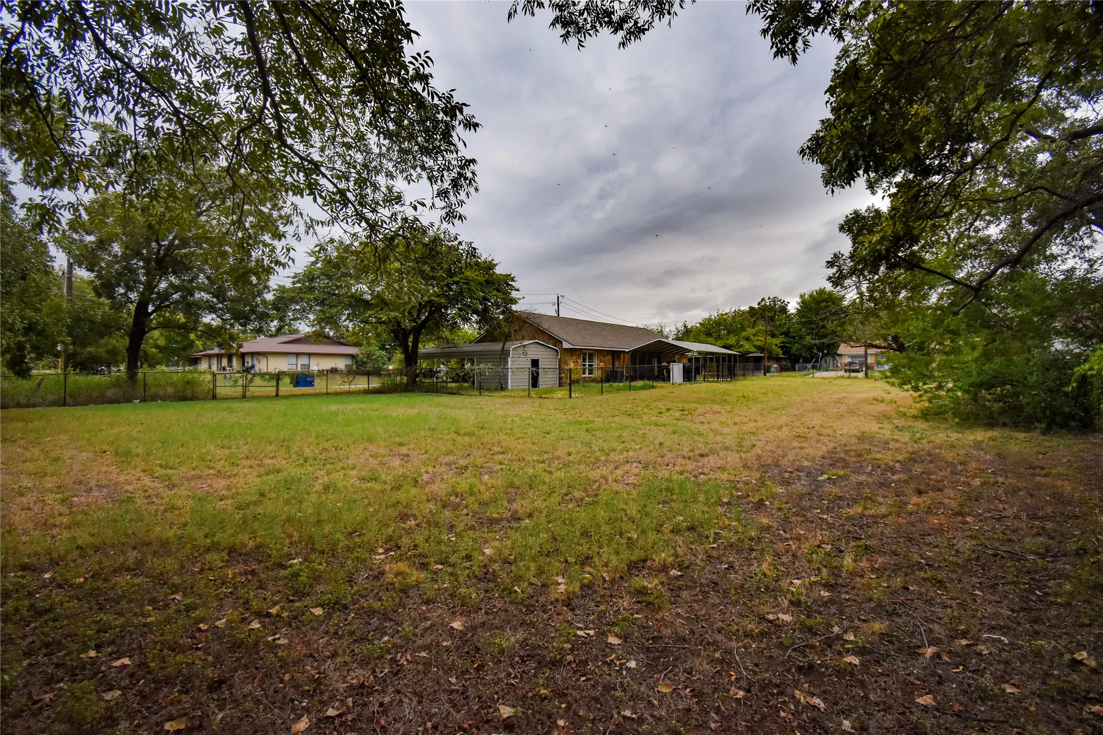 Single Family Residence For Sale in Erath County , 2363 W Denman, Stephenville, Texas 76401, 5 Bedroom, 2 Bathroom, Garage spaces, 2,240 Sqft, built in 1929, mls#21404371, Real Estate Agent in Stephenville, Homes For Sale in Erath county, Homes For Sale in Stephenville, Realtor in Stephenville Texas, Real Estate Brokerage Independent Realty Texas, Luminita Cordes Realtor