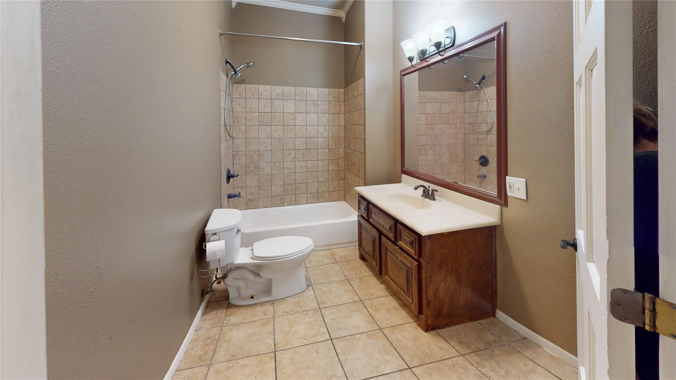 Single Family Residence For Sale in Erath County , 2363 W Denman, Stephenville, Texas 76401, 5 Bedroom, 2 Bathroom, Garage spaces, 2,240 Sqft, built in 1929, mls#21404371, Real Estate Agent in Stephenville, Homes For Sale in Erath county, Homes For Sale in Stephenville, Realtor in Stephenville Texas, Real Estate Brokerage Independent Realty Texas, Luminita Cordes Realtor