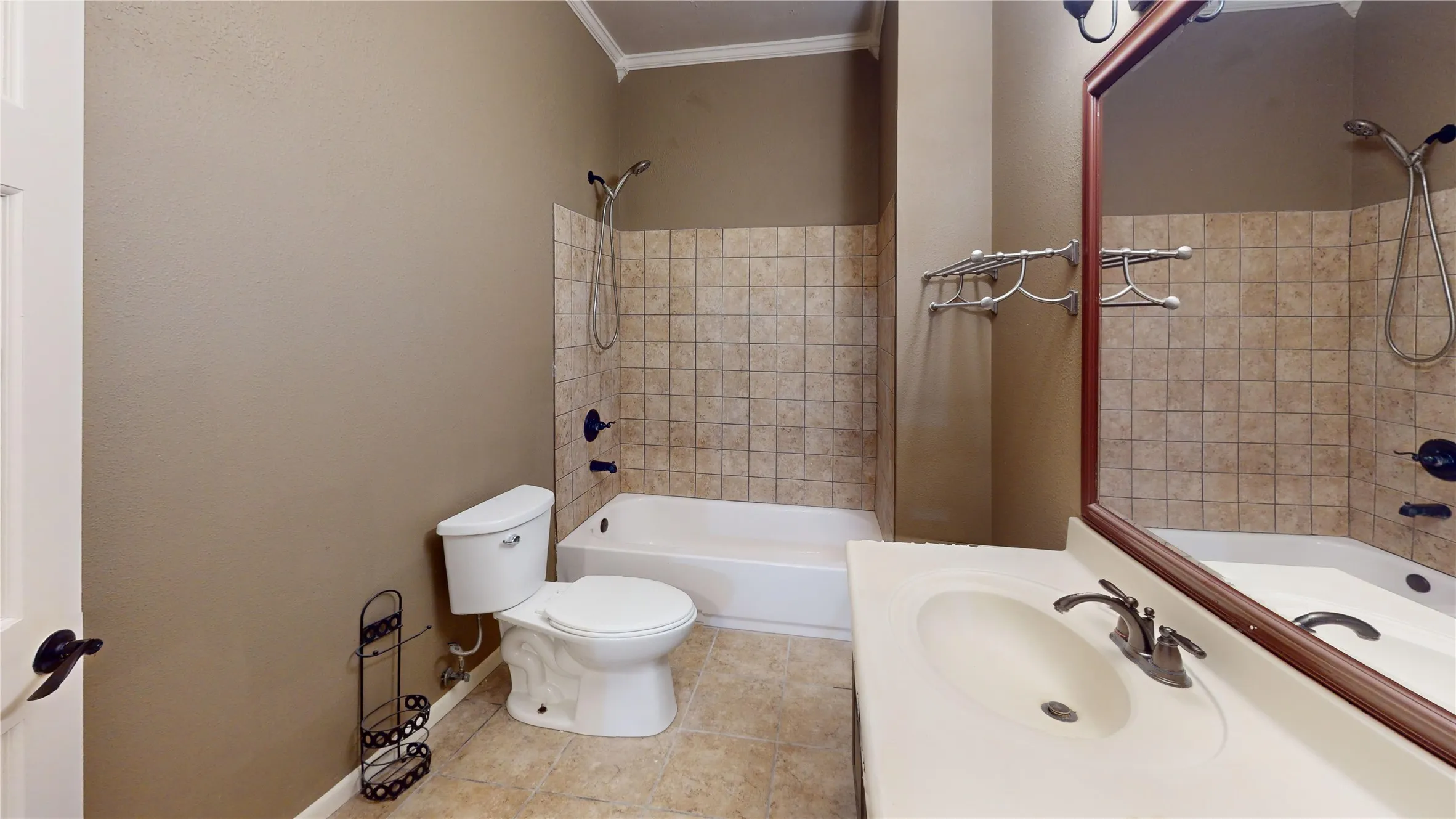Single Family Residence For Sale in Erath County , 2363 W Denman, Stephenville, Texas 76401, 5 Bedroom, 2 Bathroom, Garage spaces, 2,240 Sqft, built in 1929, mls#21404371, Real Estate Agent in Stephenville, Homes For Sale in Erath county, Homes For Sale in Stephenville, Realtor in Stephenville Texas, Real Estate Brokerage Independent Realty Texas, Luminita Cordes Realtor