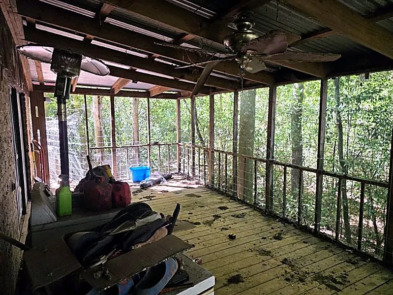 Single Family Residence For Sale in Cherokee County , 369 W 3rd Street, Rusk, Texas 75785, 3 Bedroom, 2 Bathroom, Garage spaces, 1,395 Sqft, built in 1983, mls#21405350, Real Estate Agent in Rusk, Homes For Sale in Cherokee county, Homes For Sale in Rusk, Realtor in Rusk Texas, Real Estate Brokerage Independent Realty Texas, Luminita Cordes Realtor