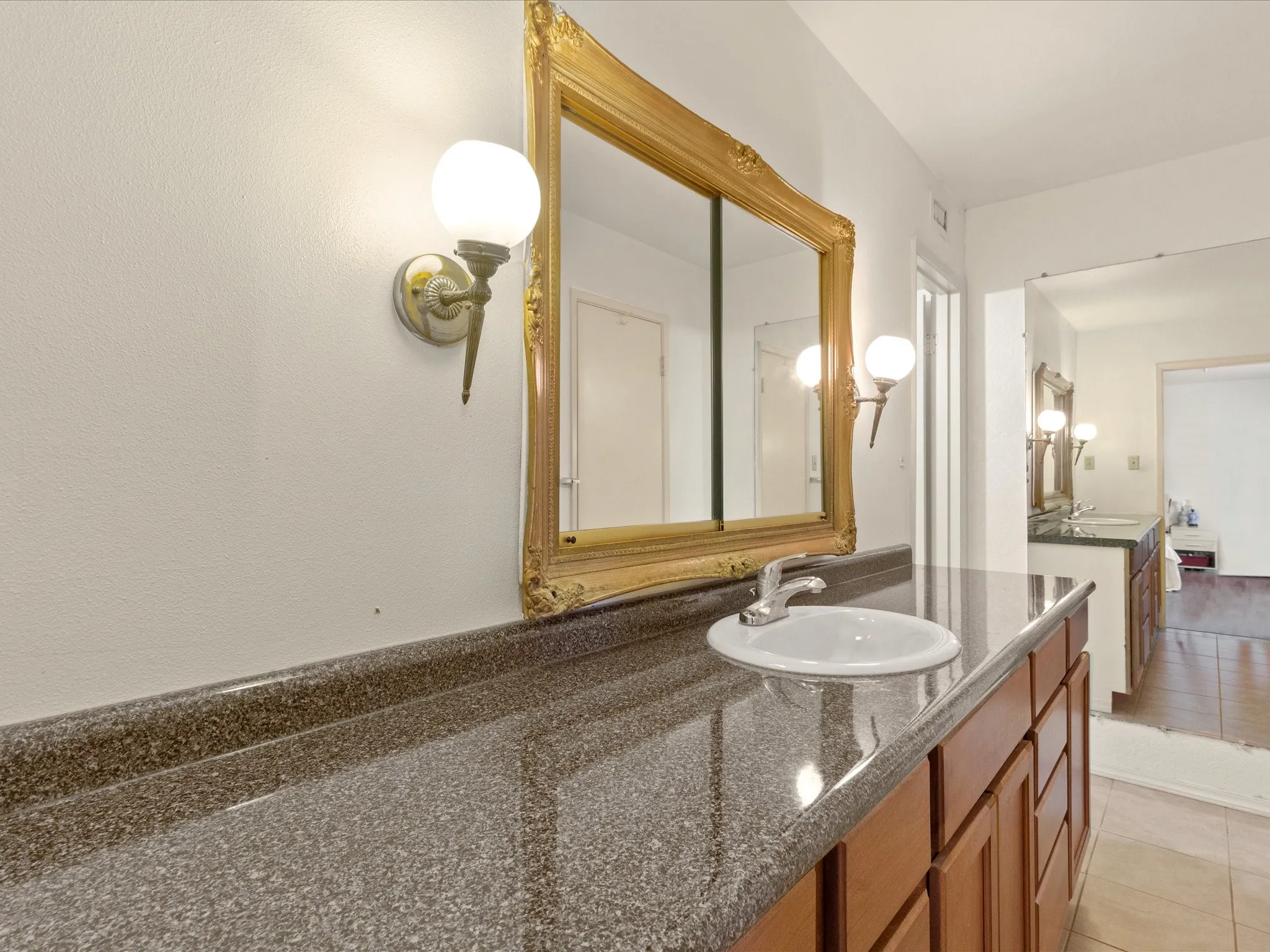 Single Family Residence For Sale in Dallas County , 12341 Cedar Bend Drive, Dallas, Texas 75244, 3 Bedroom, 2 Bathroom, 2 Garage spaces, 2,046 Sqft, built in 1966, mls#21405366, Real Estate Agent in Dallas, Homes For Sale in Dallas county, Homes For Sale in Dallas, Realtor in Dallas Texas, Real Estate Brokerage Independent Realty Texas, Luminita Cordes Realtor