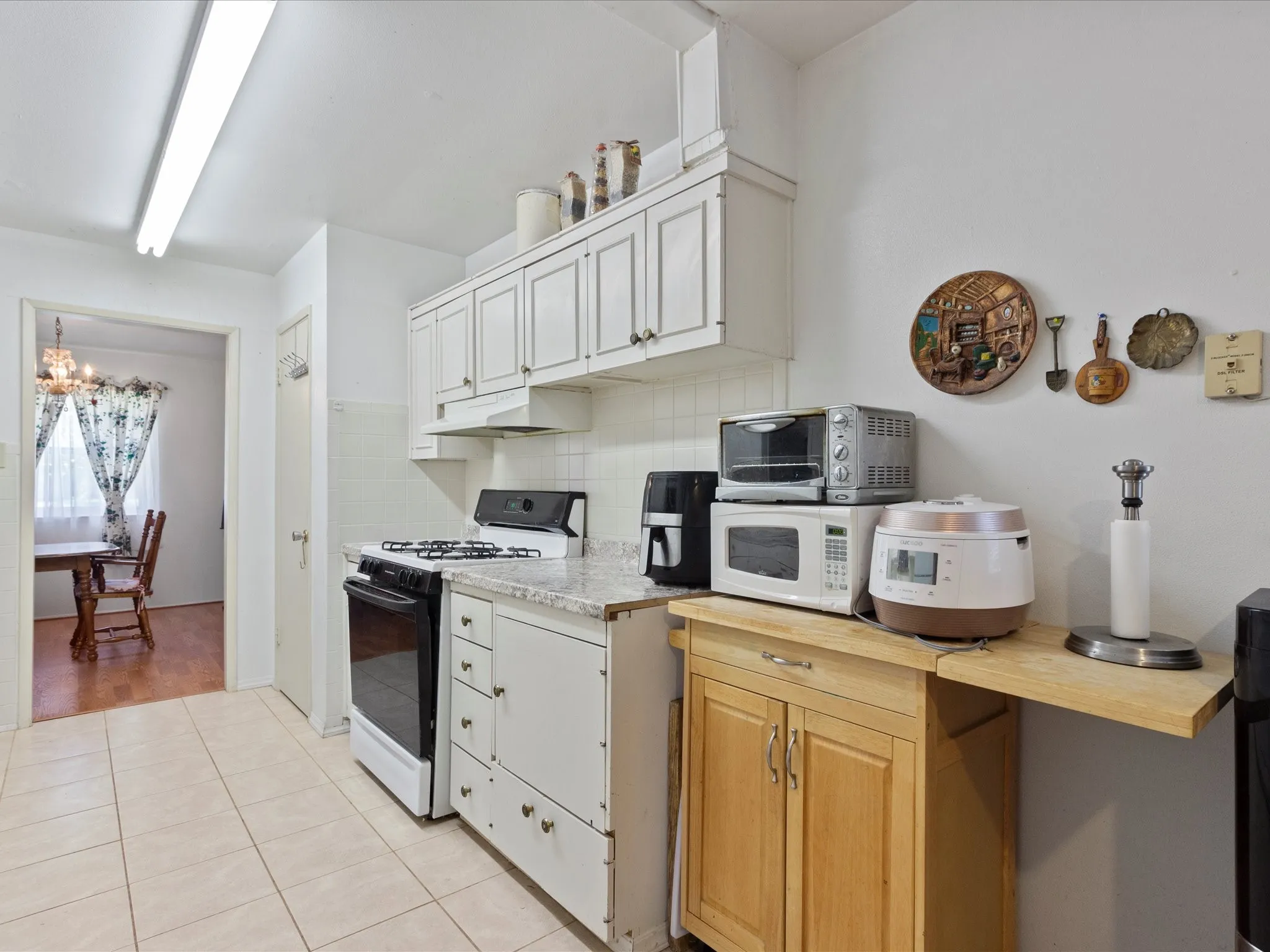 Single Family Residence For Sale in Dallas County , 12341 Cedar Bend Drive, Dallas, Texas 75244, 3 Bedroom, 2 Bathroom, 2 Garage spaces, 2,046 Sqft, built in 1966, mls#21405366, Real Estate Agent in Dallas, Homes For Sale in Dallas county, Homes For Sale in Dallas, Realtor in Dallas Texas, Real Estate Brokerage Independent Realty Texas, Luminita Cordes Realtor