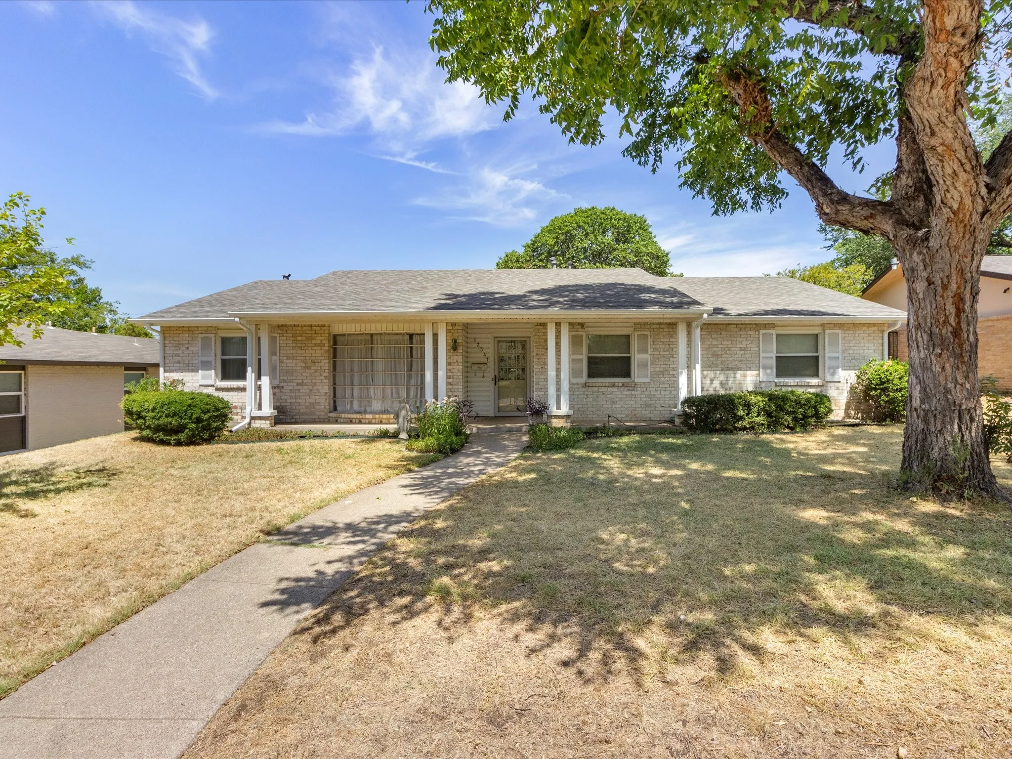 Single Family Residence For Sale