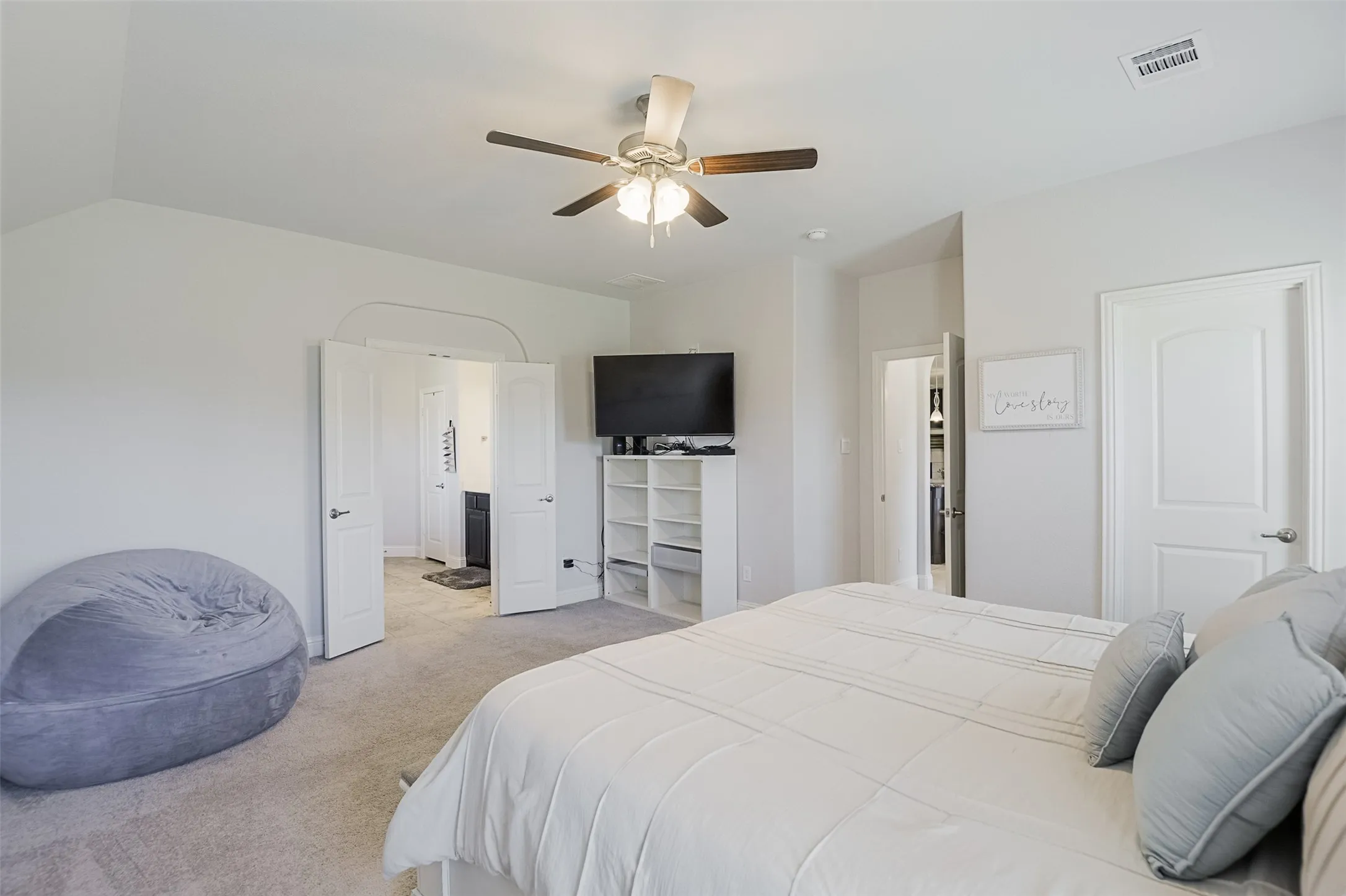 Single Family Residence For Sale in Ellis County , 177 Hackney Street, Waxahachie, Texas 75165, 4 Bedroom, 3 Bathroom, 2 Garage spaces, 2,724 Sqft, built in 2019, mls#21404946, Real Estate Agent in Waxahachie, Homes For Sale in Ellis county, Homes For Sale in Waxahachie, Realtor in Waxahachie Texas, Real Estate Brokerage Independent Realty Texas, Luminita Cordes Realtor
