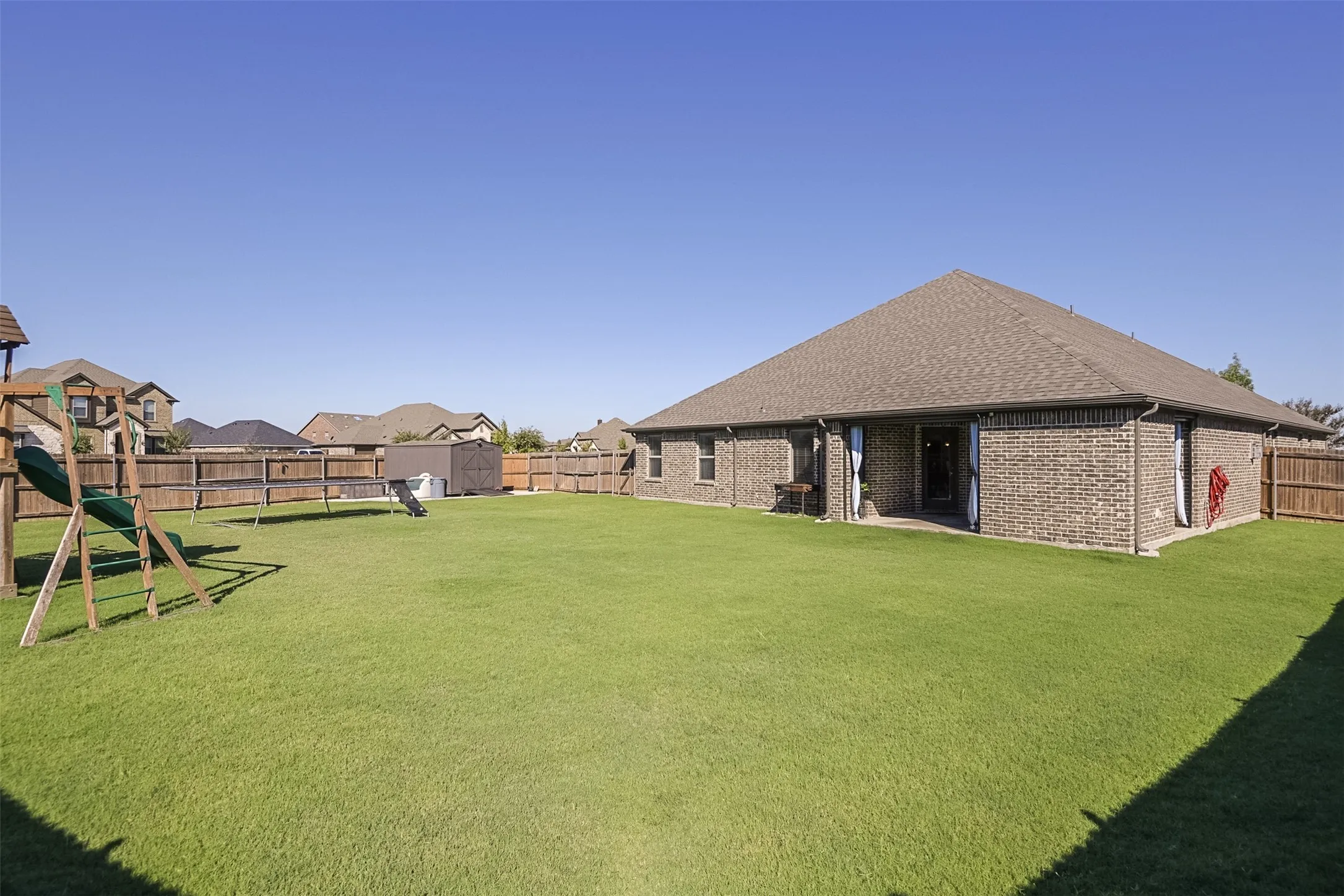Single Family Residence For Sale in Ellis County , 177 Hackney Street, Waxahachie, Texas 75165, 4 Bedroom, 3 Bathroom, 2 Garage spaces, 2,724 Sqft, built in 2019, mls#21404946, Real Estate Agent in Waxahachie, Homes For Sale in Ellis county, Homes For Sale in Waxahachie, Realtor in Waxahachie Texas, Real Estate Brokerage Independent Realty Texas, Luminita Cordes Realtor