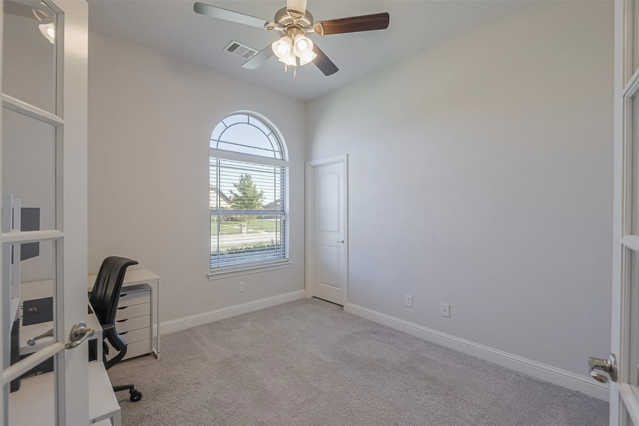 Single Family Residence For Sale in Ellis County , 177 Hackney Street, Waxahachie, Texas 75165, 4 Bedroom, 3 Bathroom, 2 Garage spaces, 2,724 Sqft, built in 2019, mls#21404946, Real Estate Agent in Waxahachie, Homes For Sale in Ellis county, Homes For Sale in Waxahachie, Realtor in Waxahachie Texas, Real Estate Brokerage Independent Realty Texas, Luminita Cordes Realtor