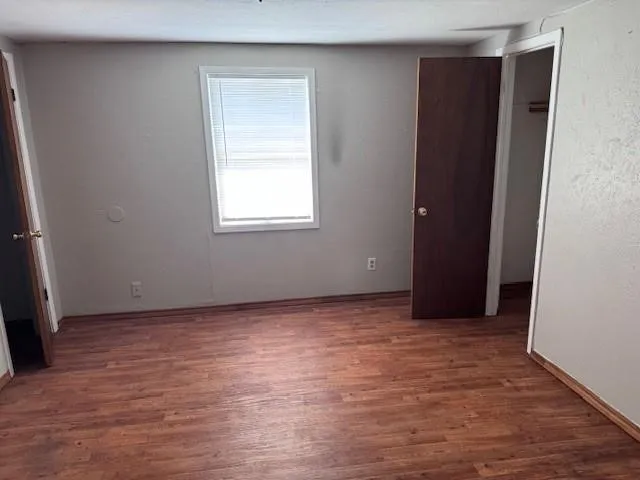 Single Family Residence For Rent in Lamar County , 1233 13th St. NW, Paris, Texas 75460, 3 Bedroom, 1 Bathroom, Garage spaces, 1,080 Sqft, built in 1998, mls#21405379, Real Estate Agent in Paris, Homes For Rent in Lamar county, Homes For Rent in Paris, Realtor in Paris Texas, Real Estate Brokerage Independent Realty Texas, Luminita Cordes Realtor