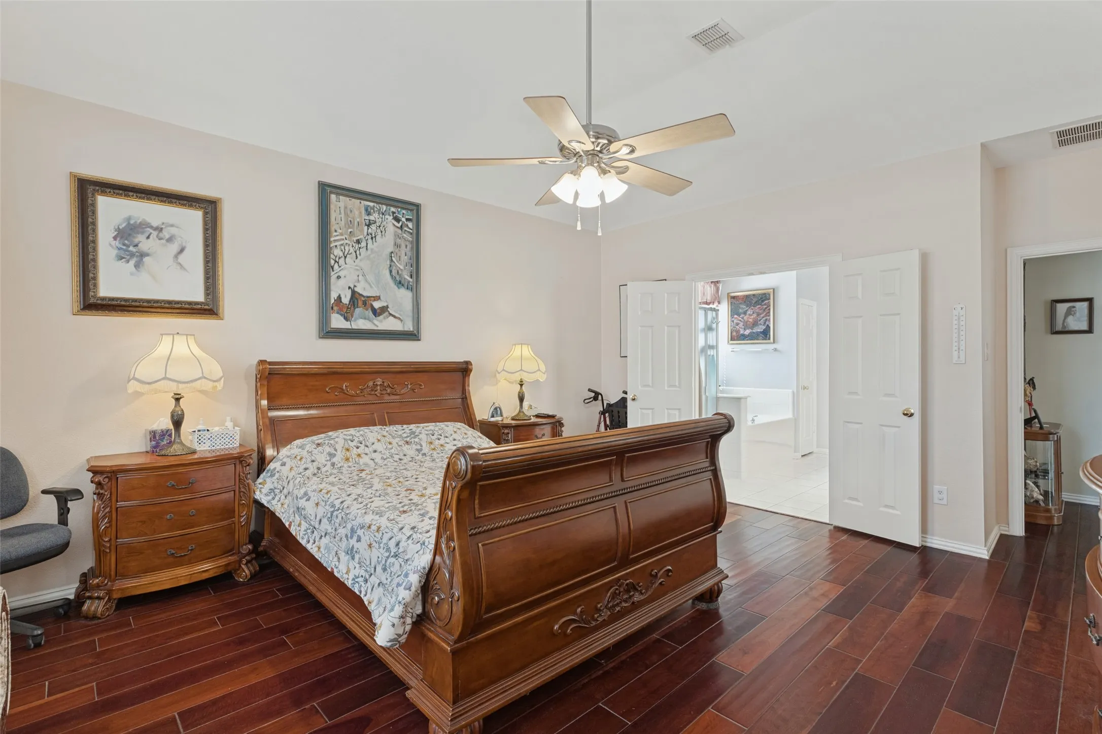 Single Family Residence For Sale in Collin County , 5000 Adolphus Drive, Frisco, Texas 75035, 3 Bedroom, 2 Bathroom, 2 Garage spaces, 2,337 Sqft, built in 2000, mls#21404656, Real Estate Agent in Frisco, Homes For Sale in Collin county, Homes For Sale in Frisco, Realtor in Frisco Texas, Real Estate Brokerage Independent Realty Texas, Luminita Cordes Realtor