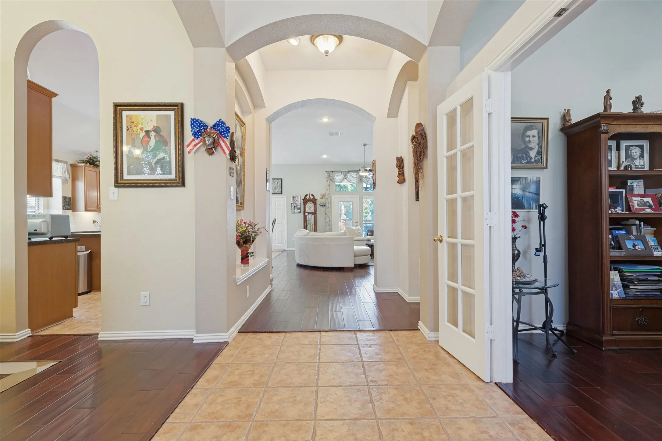 Single Family Residence For Sale in Collin County , 5000 Adolphus Drive, Frisco, Texas 75035, 3 Bedroom, 2 Bathroom, 2 Garage spaces, 2,337 Sqft, built in 2000, mls#21404656, Real Estate Agent in Frisco, Homes For Sale in Collin county, Homes For Sale in Frisco, Realtor in Frisco Texas, Real Estate Brokerage Independent Realty Texas, Luminita Cordes Realtor